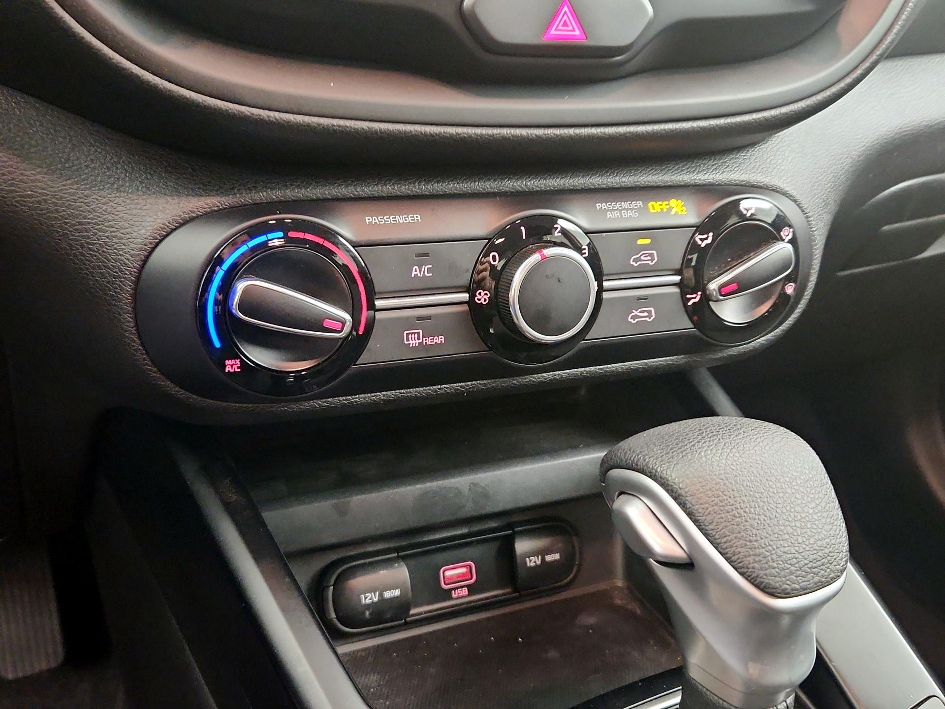 Thumbnail: 2022 Kia Soul - 16