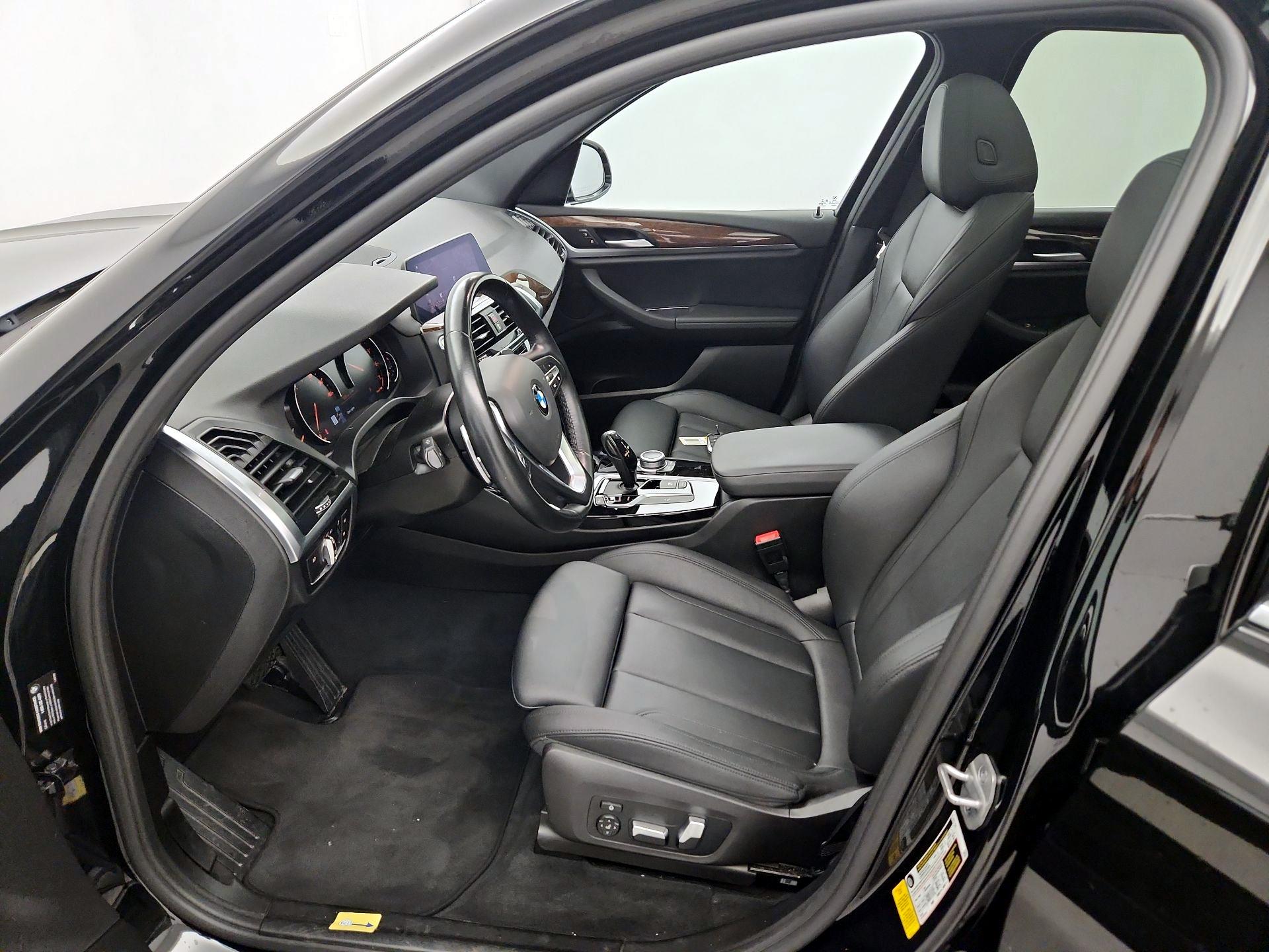 Thumbnail: 2021 BMW X3 - 11