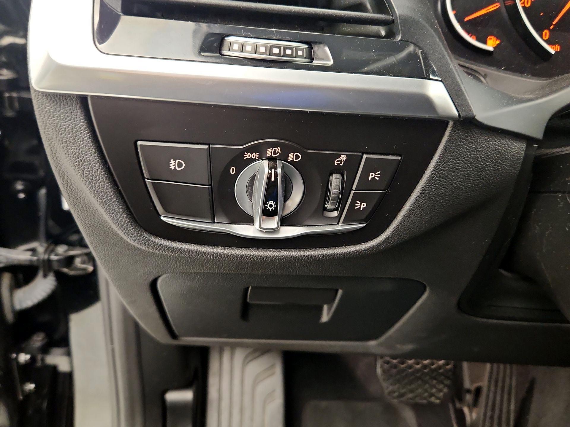 Thumbnail: 2021 BMW X3 - 13