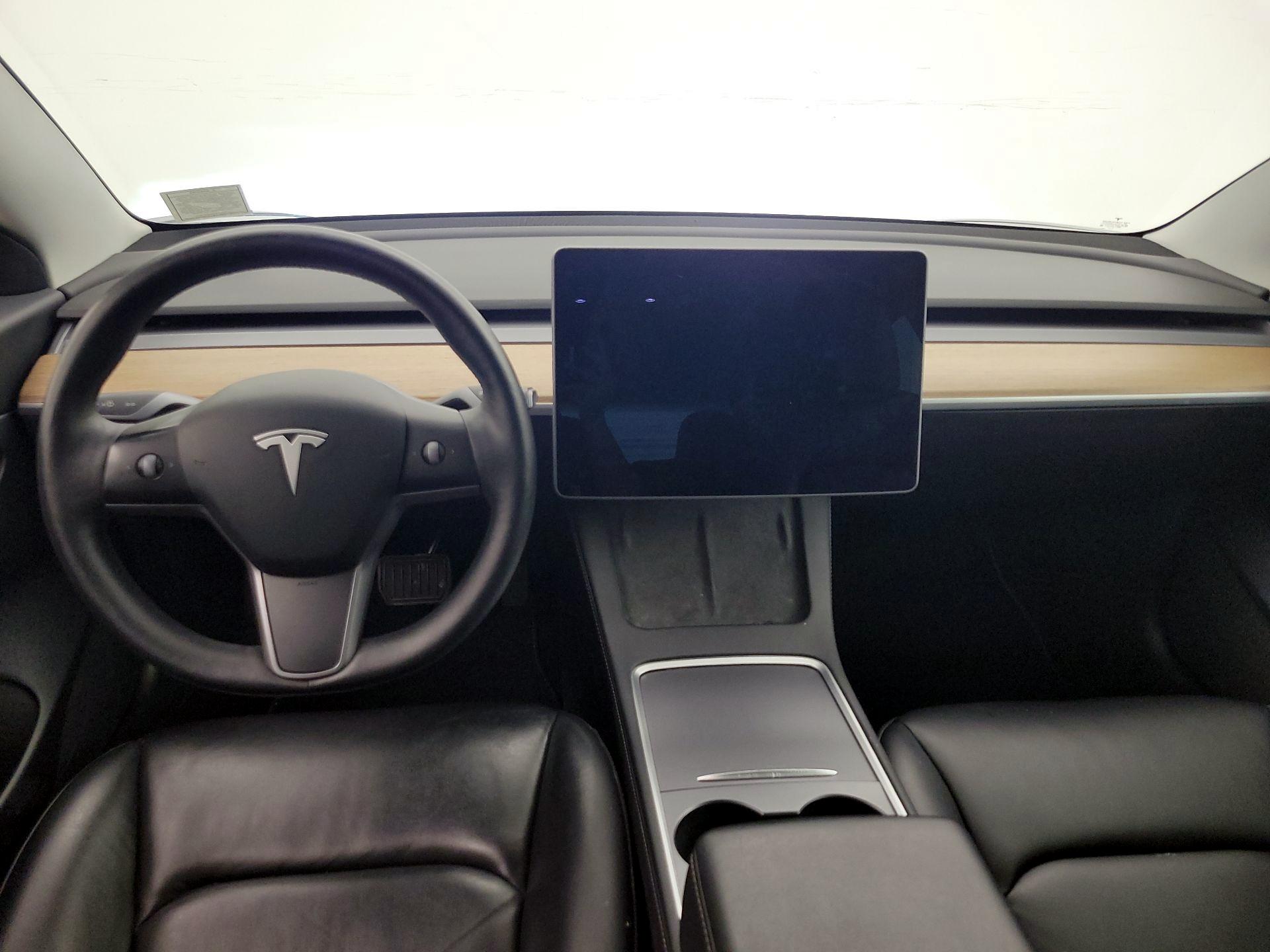 Thumbnail: 2021 Tesla Model 3 - 9