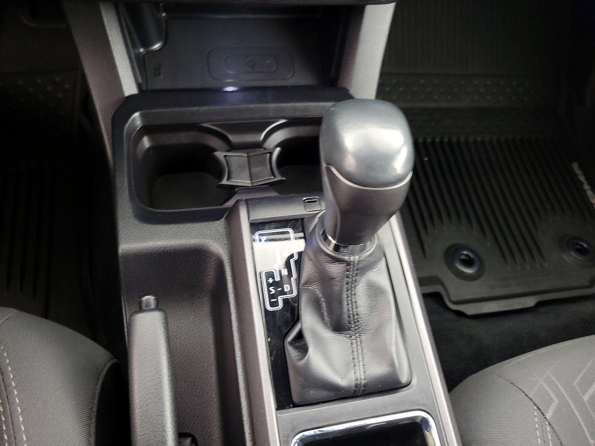 Thumbnail: 2018 Toyota Tacoma - 18