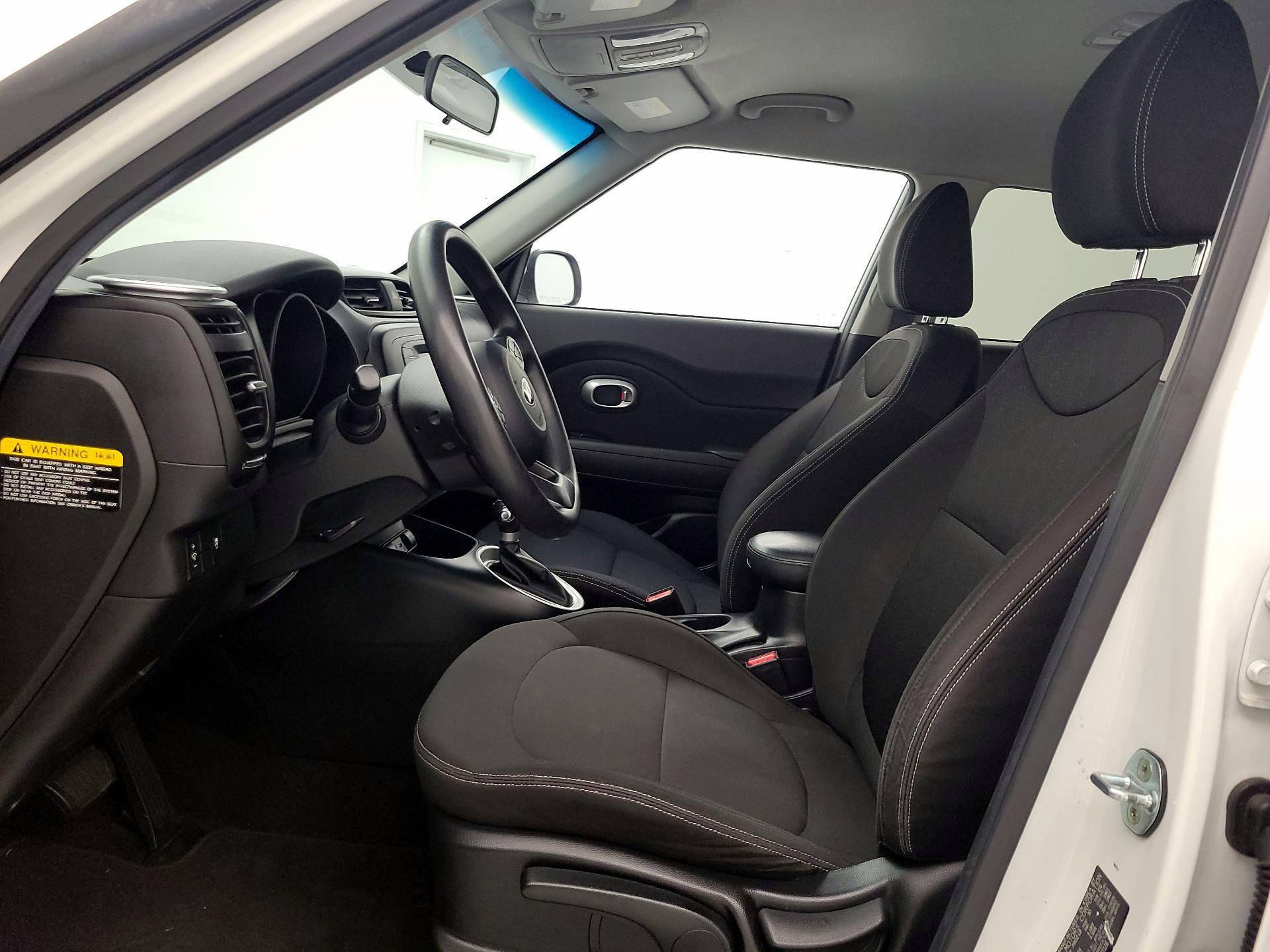 Thumbnail: 2016 Kia Soul - 11