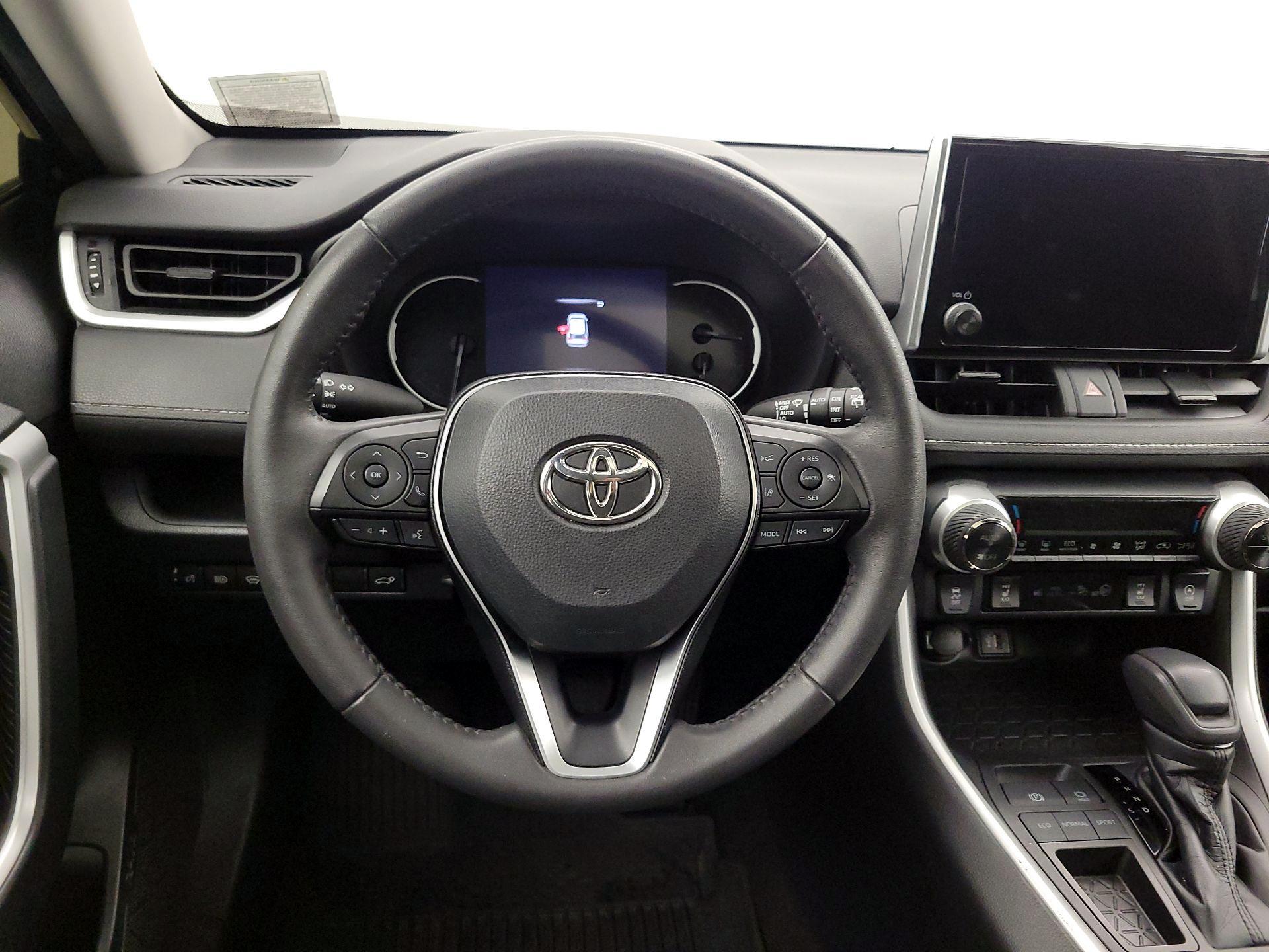 Thumbnail: 2023 Toyota RAV4 - 10