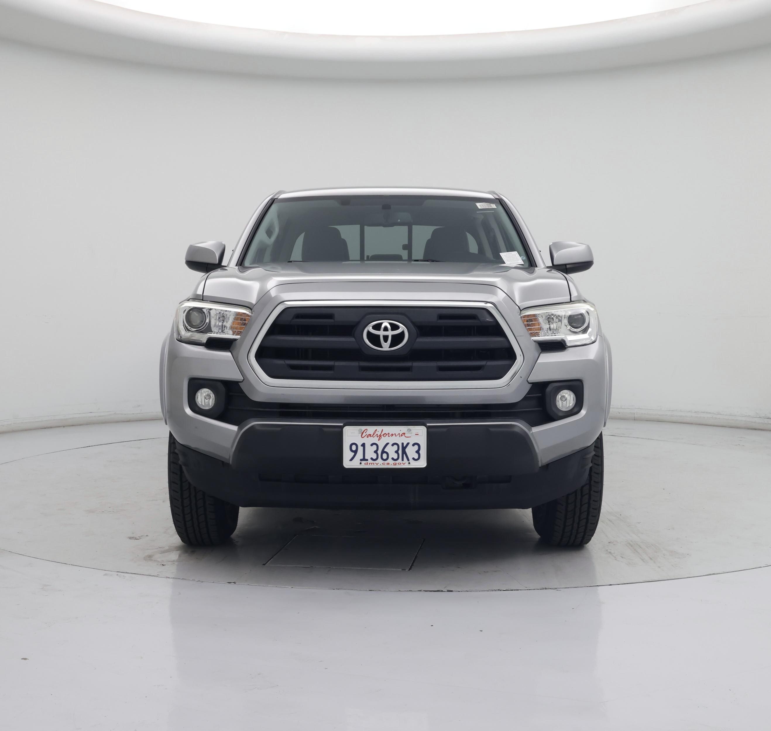 Thumbnail: 2016 Toyota Tacoma - 5