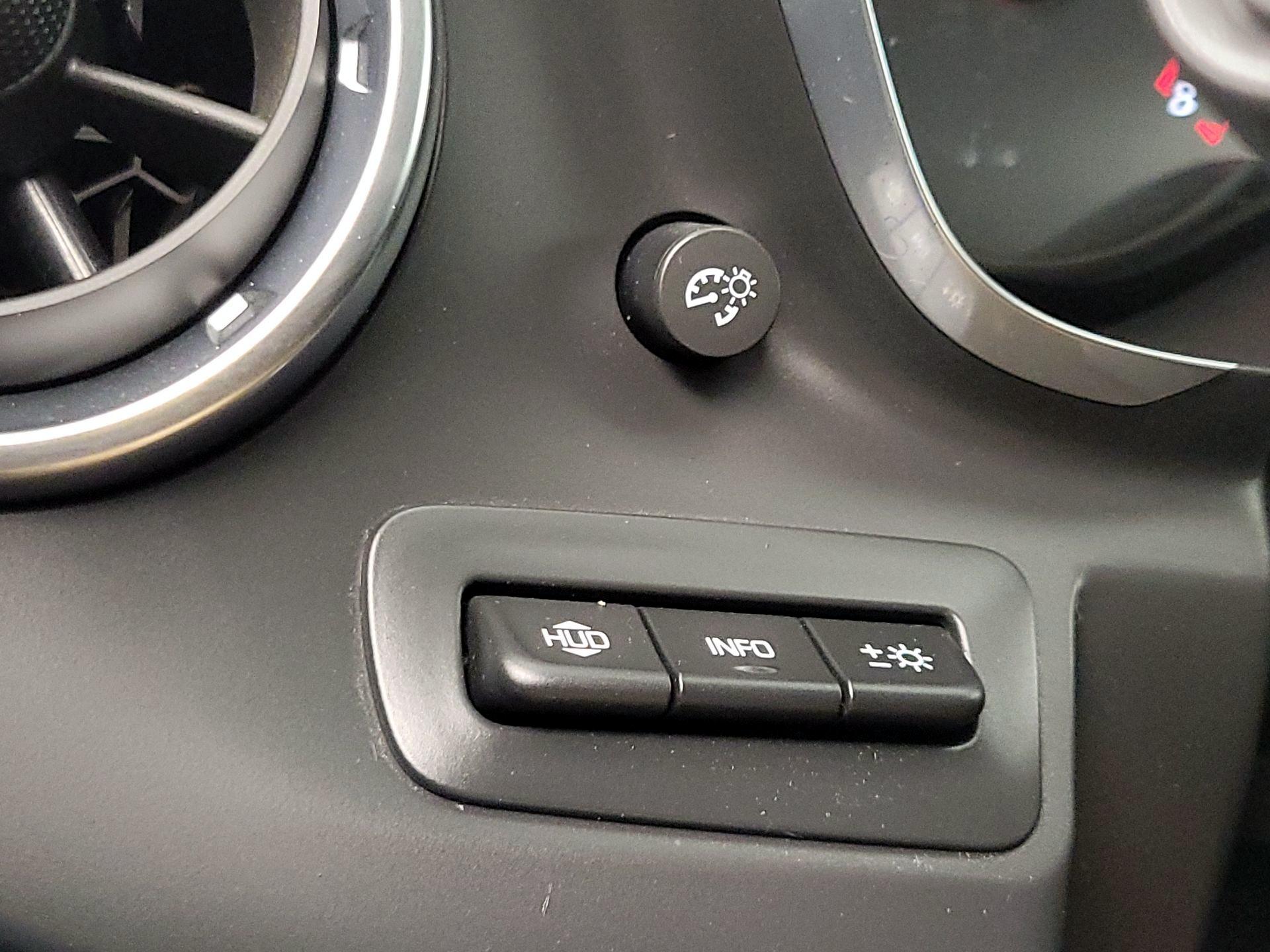 Thumbnail: 2017 Chevrolet Camaro - 13