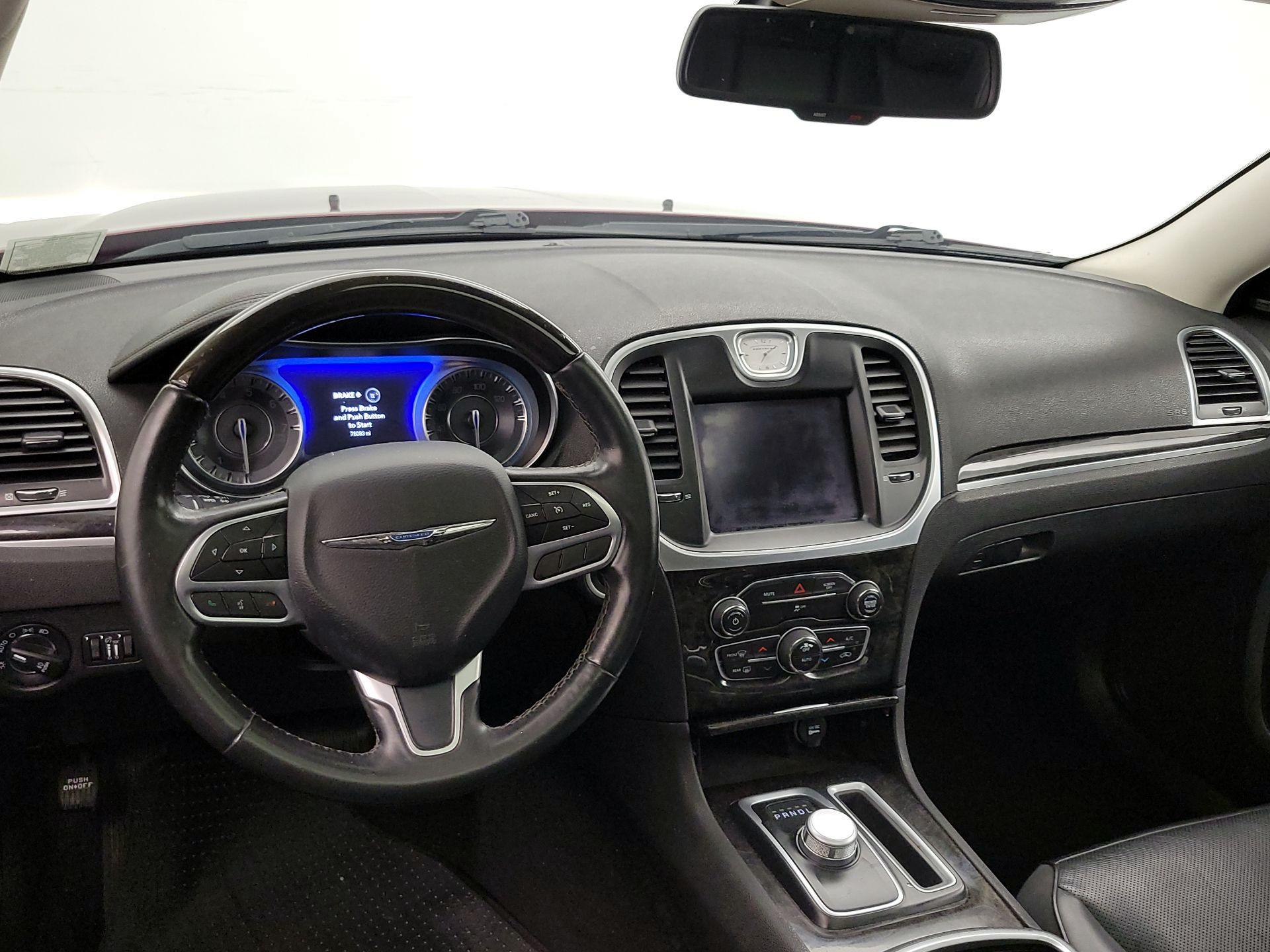 Thumbnail: 2019 Chrysler 300 - 9