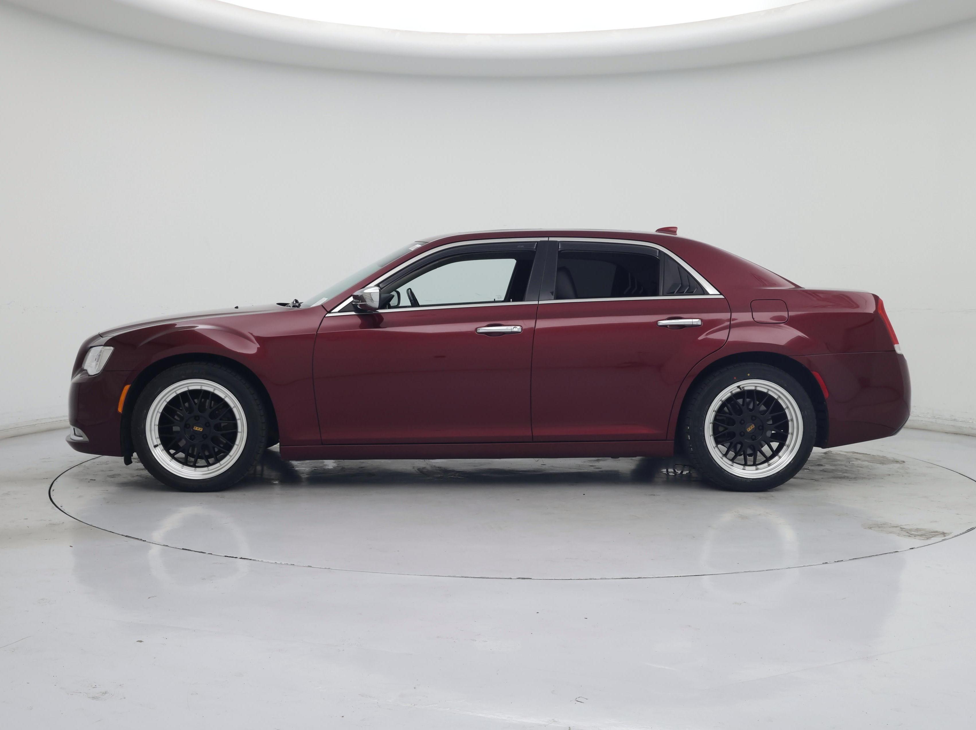 Thumbnail: 2019 Chrysler 300 - 3