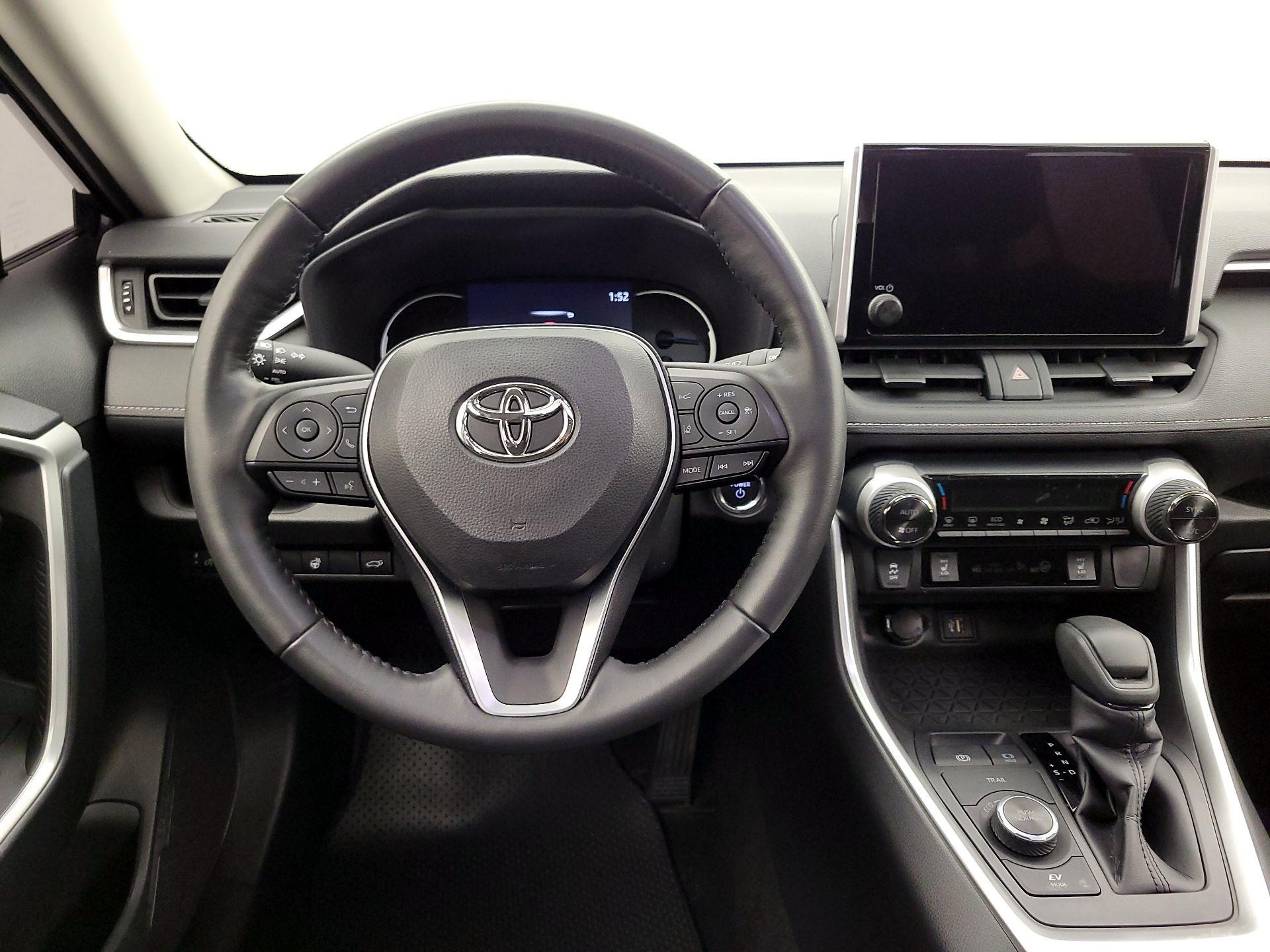 Thumbnail: 2024 Toyota RAV4 - 10