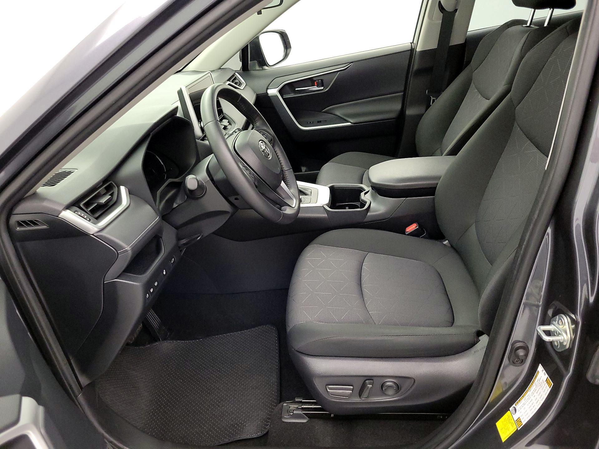 Thumbnail: 2024 Toyota RAV4 - 11