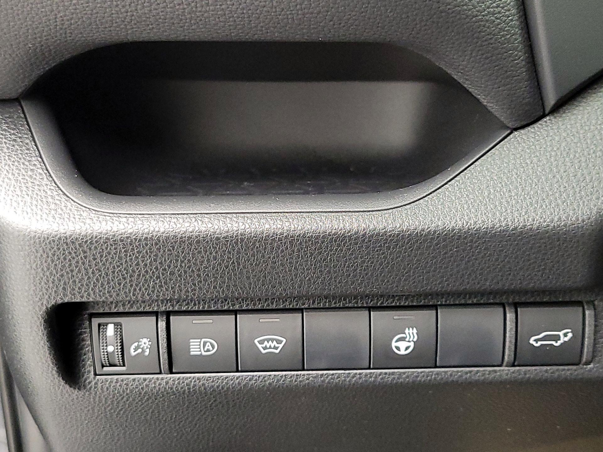 Thumbnail: 2024 Toyota RAV4 - 13