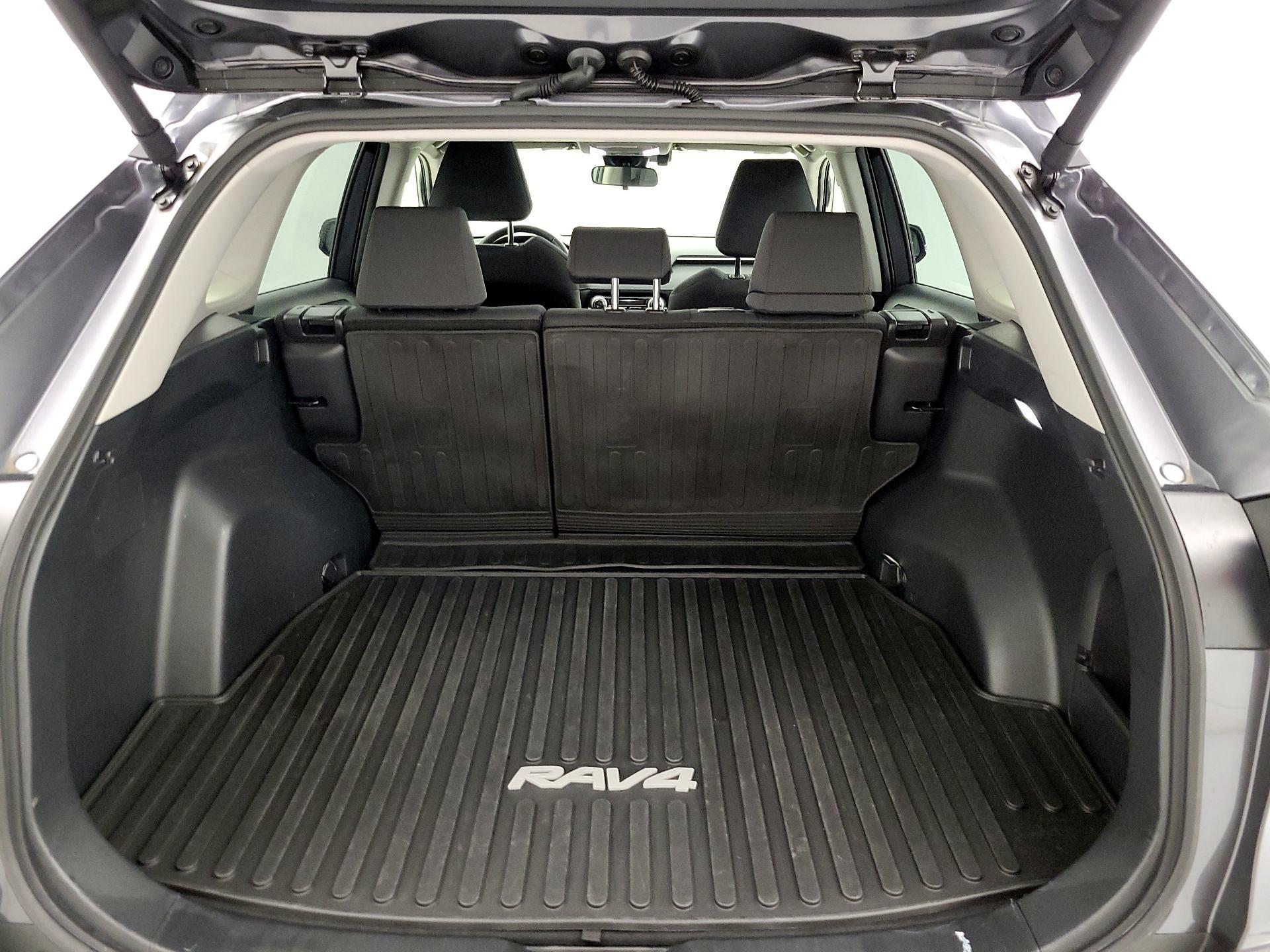 Thumbnail: 2024 Toyota RAV4 - 20