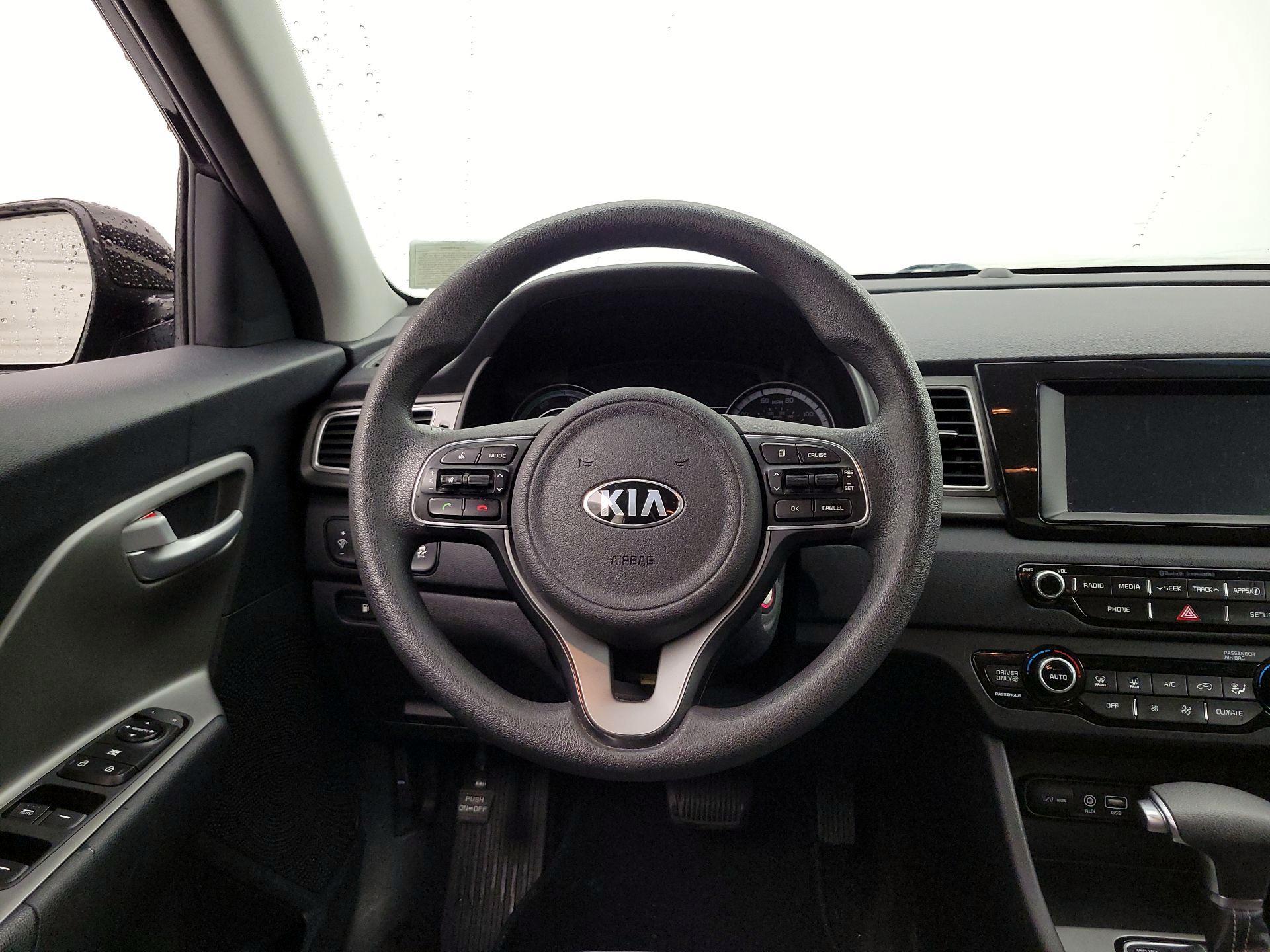 Thumbnail: 2019 Kia Niro - 10
