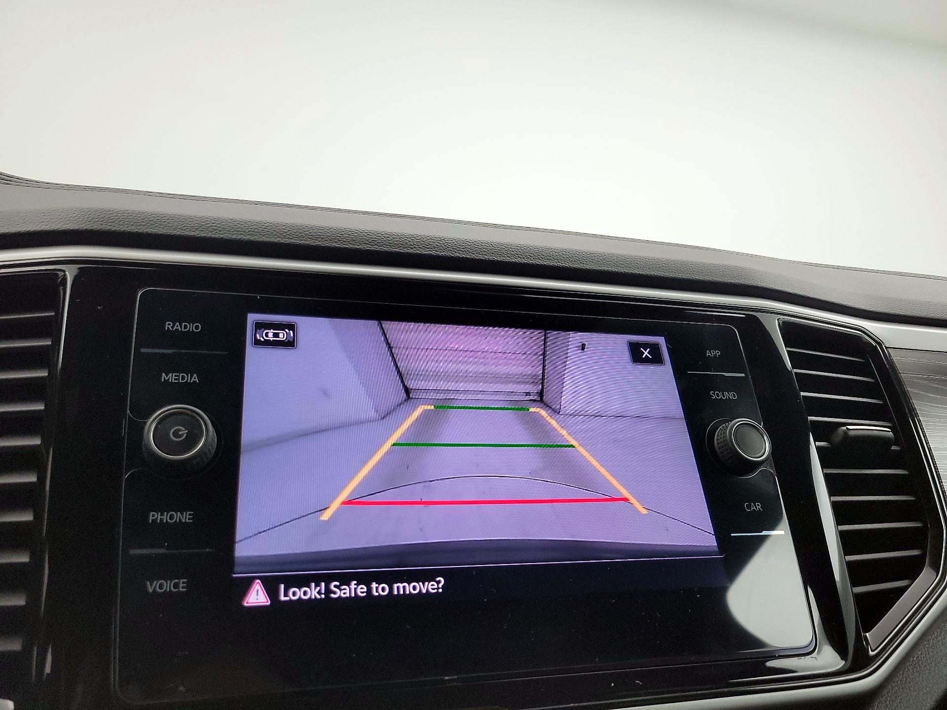 Thumbnail: 2022 Volkswagen Atlas - 14