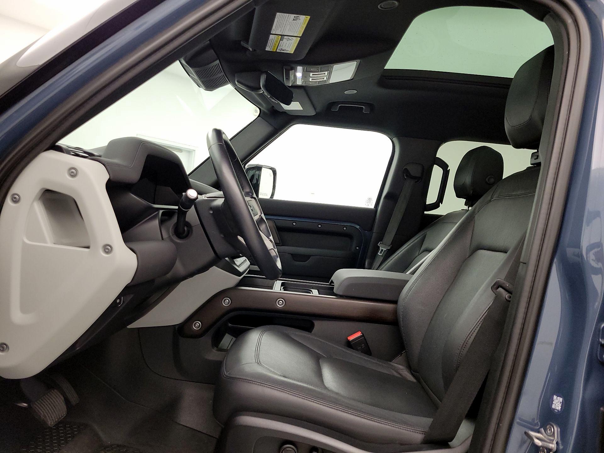 Thumbnail: 2023 Land Rover Defender - 11