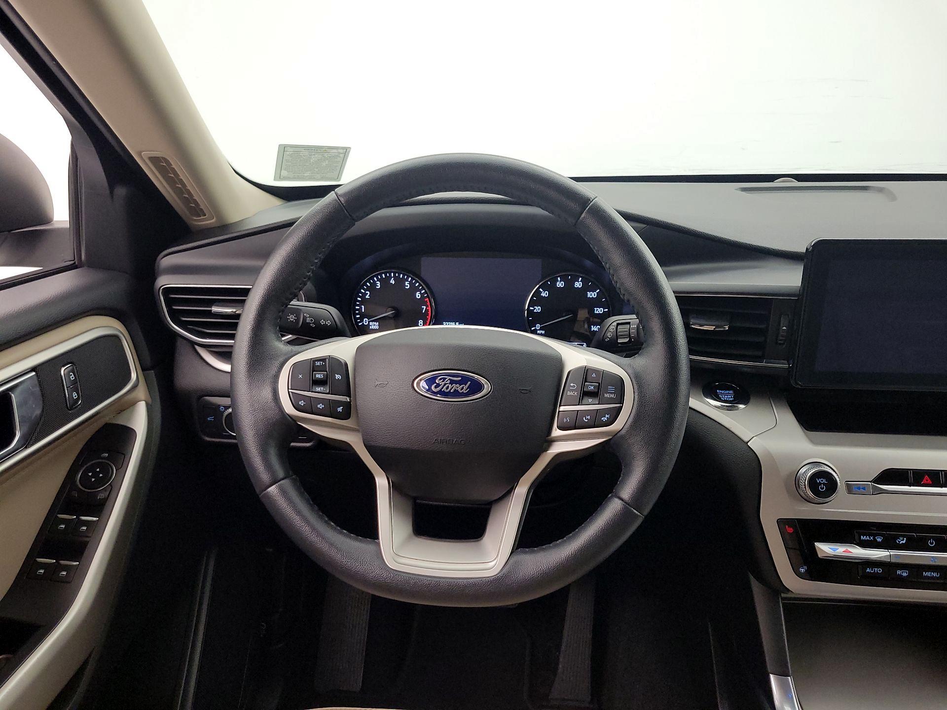 Thumbnail: 2021 Ford Explorer - 10