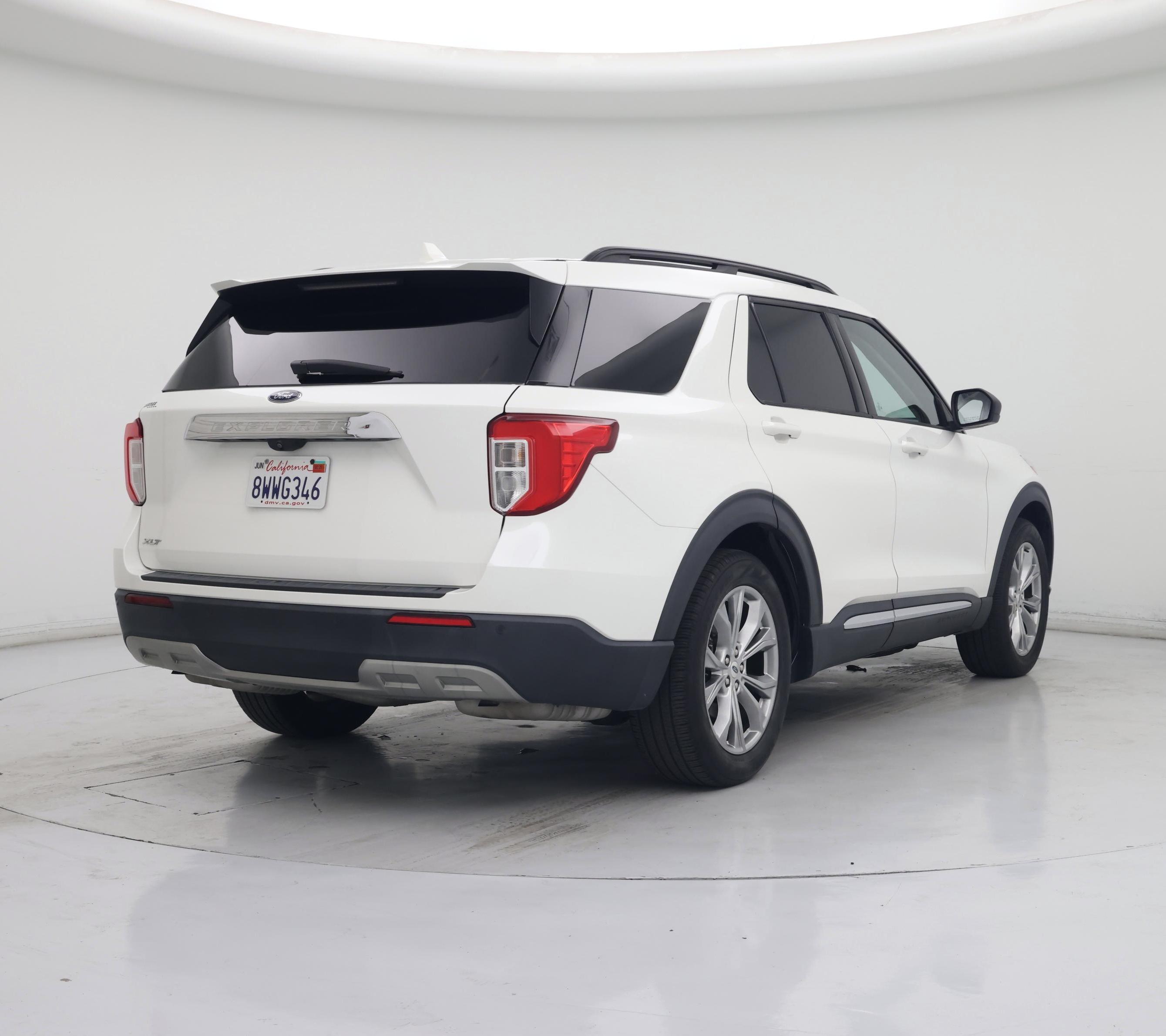 Thumbnail: 2021 Ford Explorer - 8