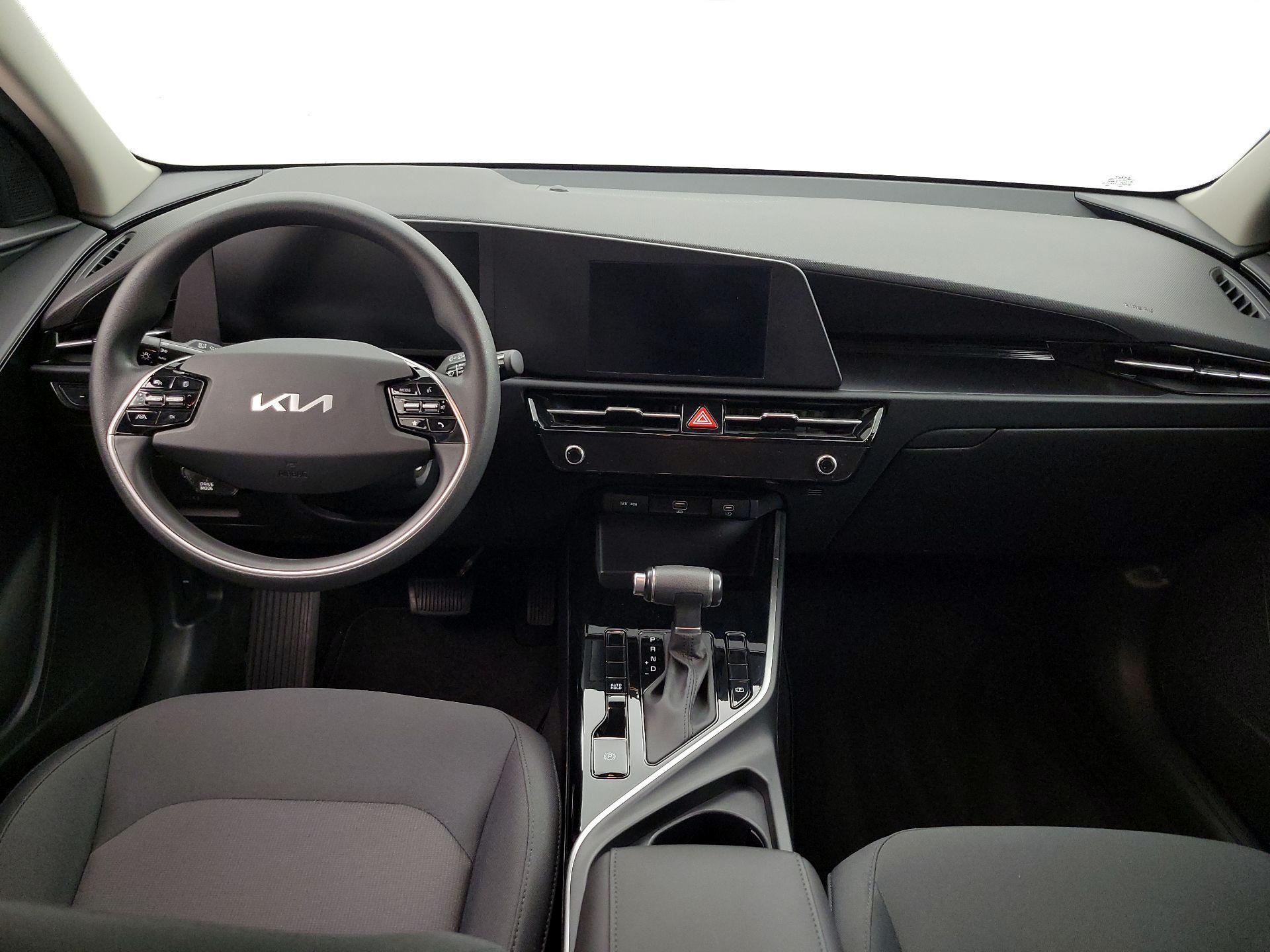 Thumbnail: 2023 Kia Niro - 9