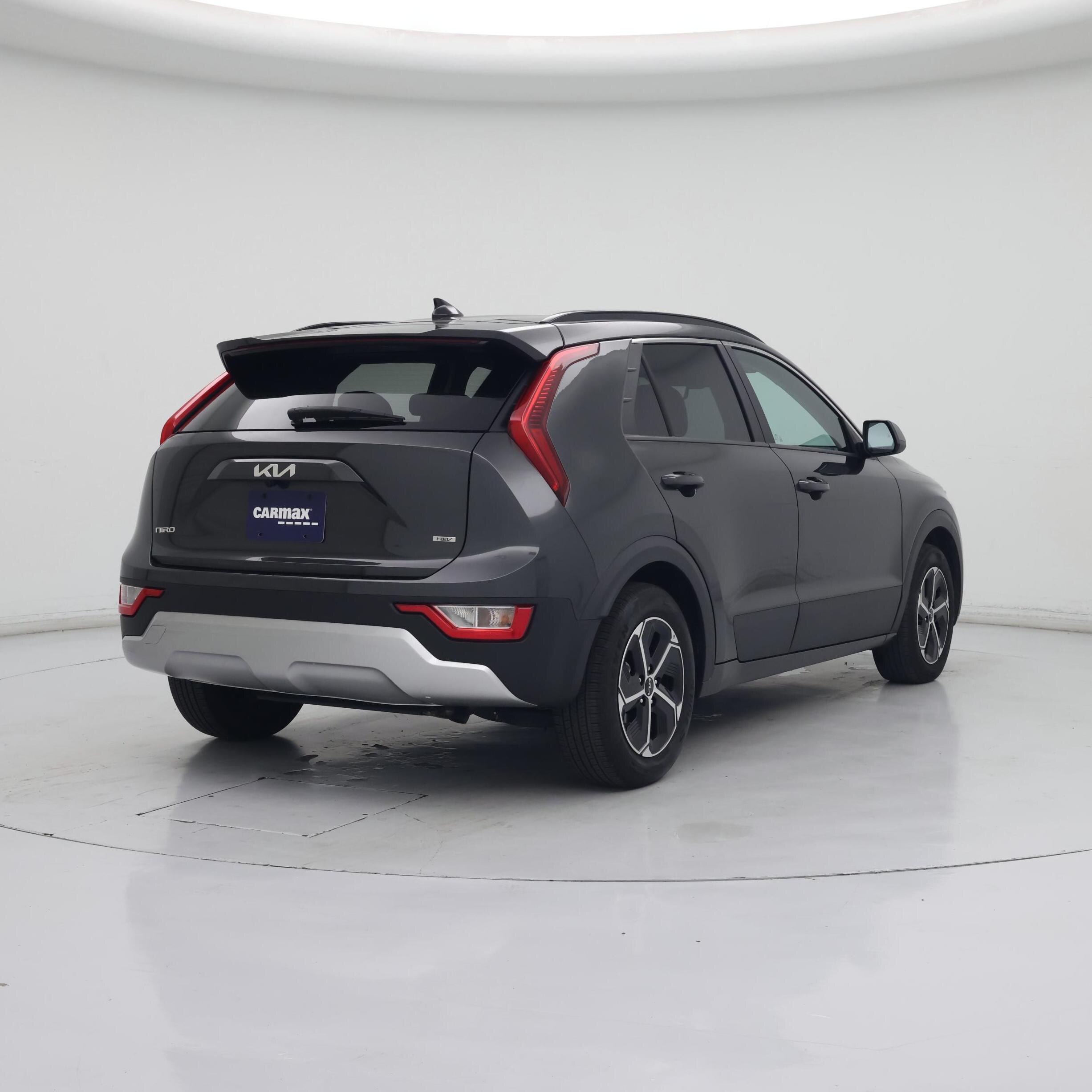 Thumbnail: 2023 Kia Niro - 8