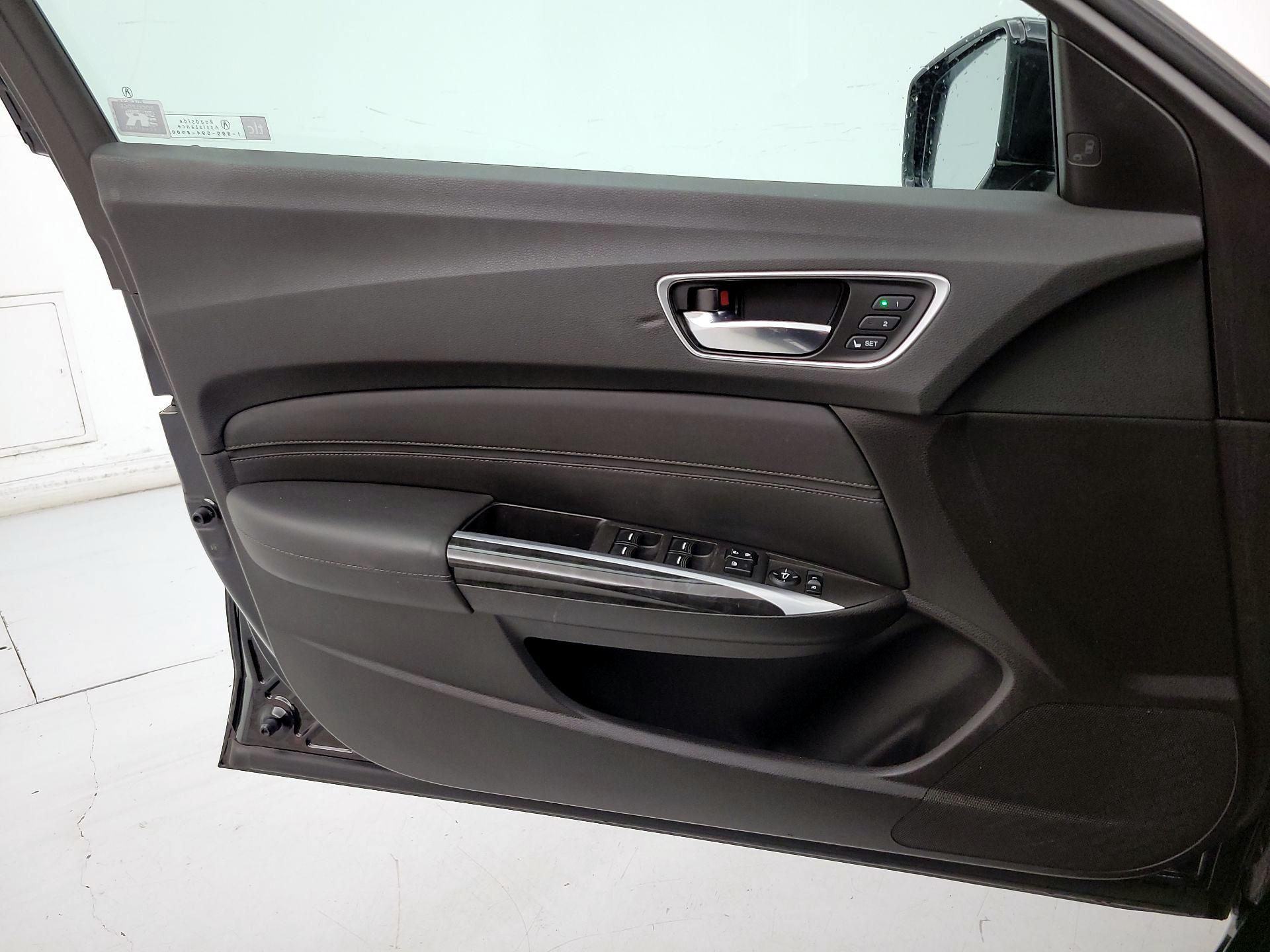 Thumbnail: 2020 Acura TLX - 12