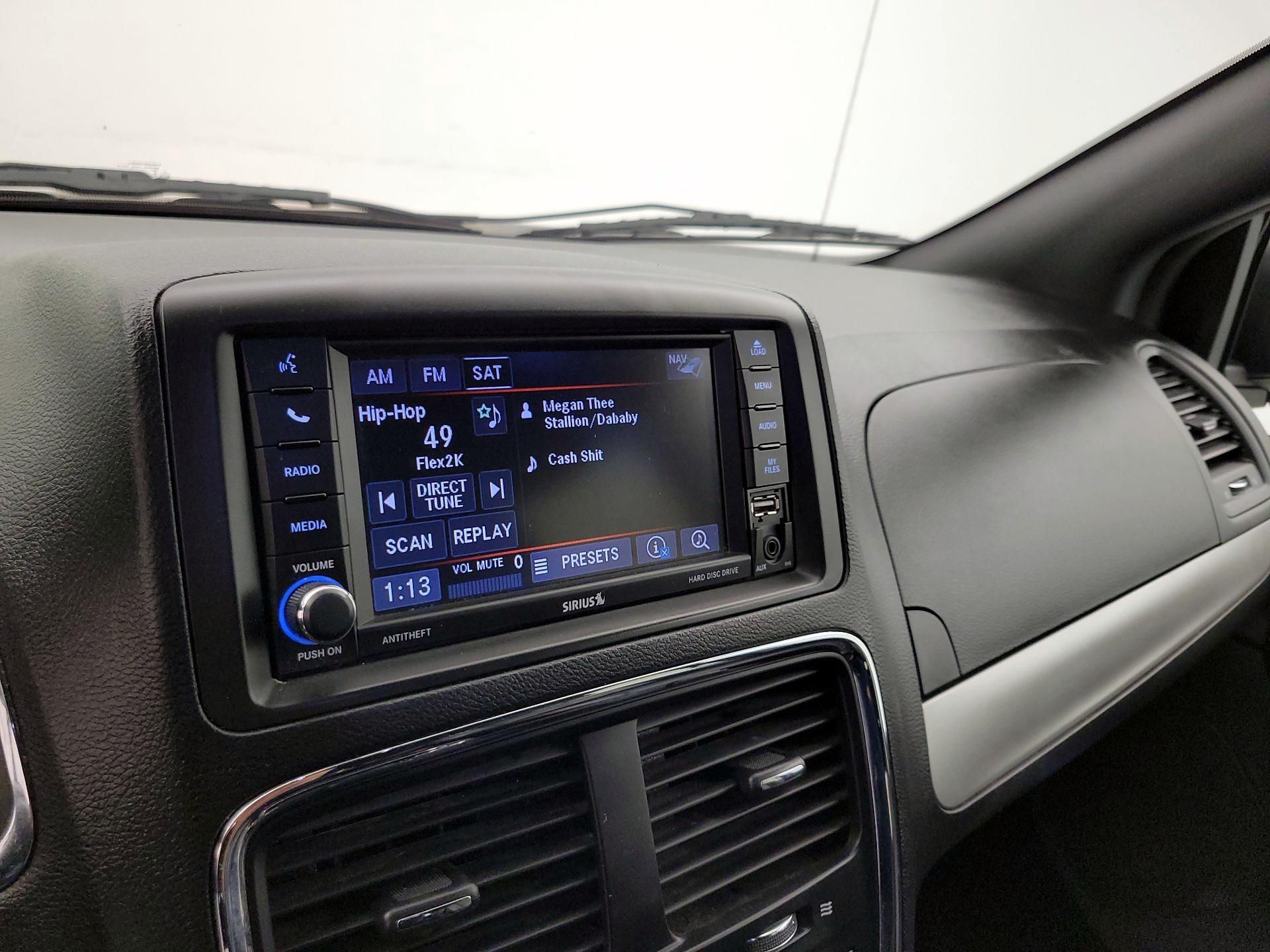 Thumbnail: 2018 Dodge Grand Caravan - 15