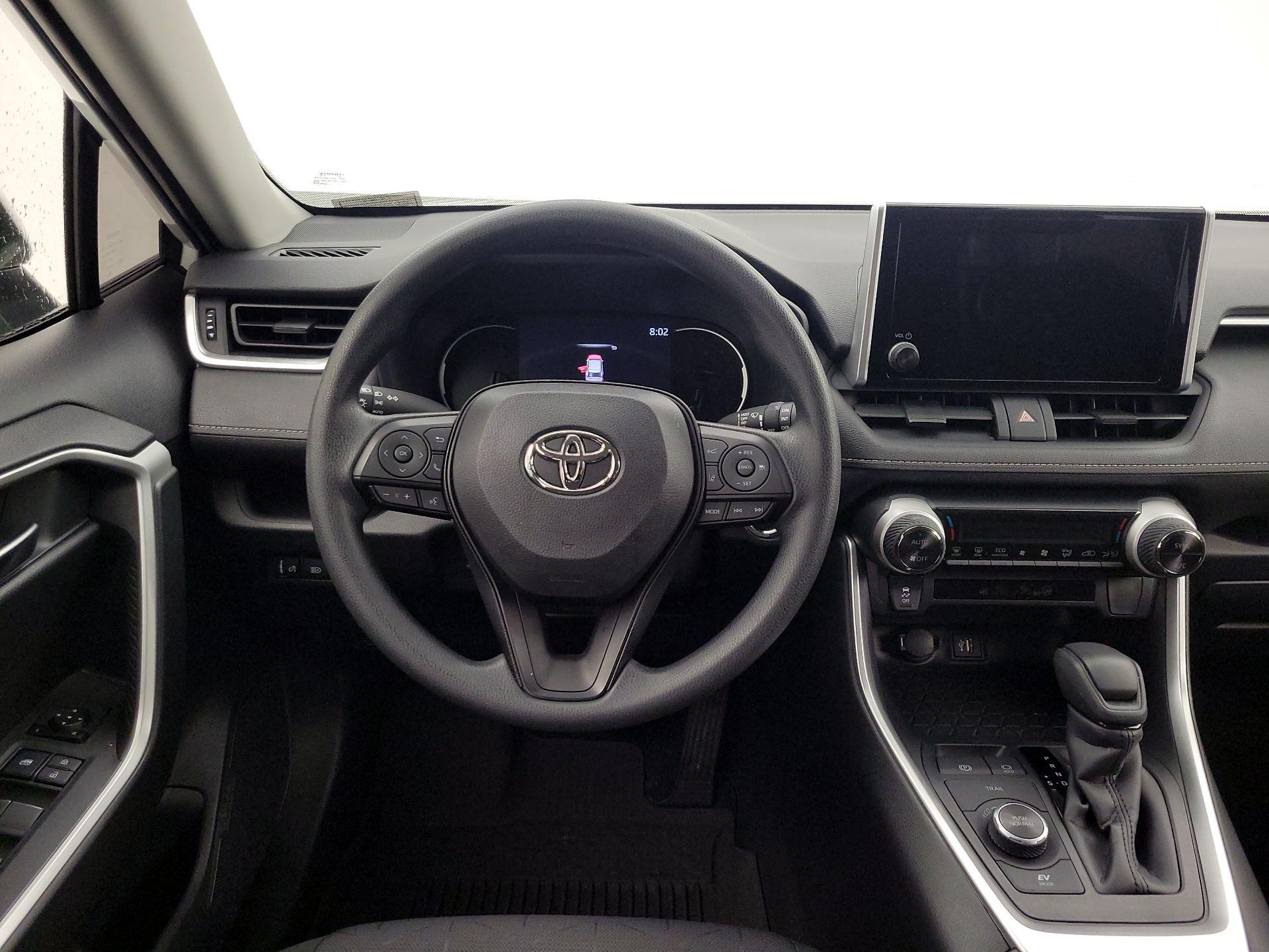 Thumbnail: 2025 Toyota RAV4 - 10