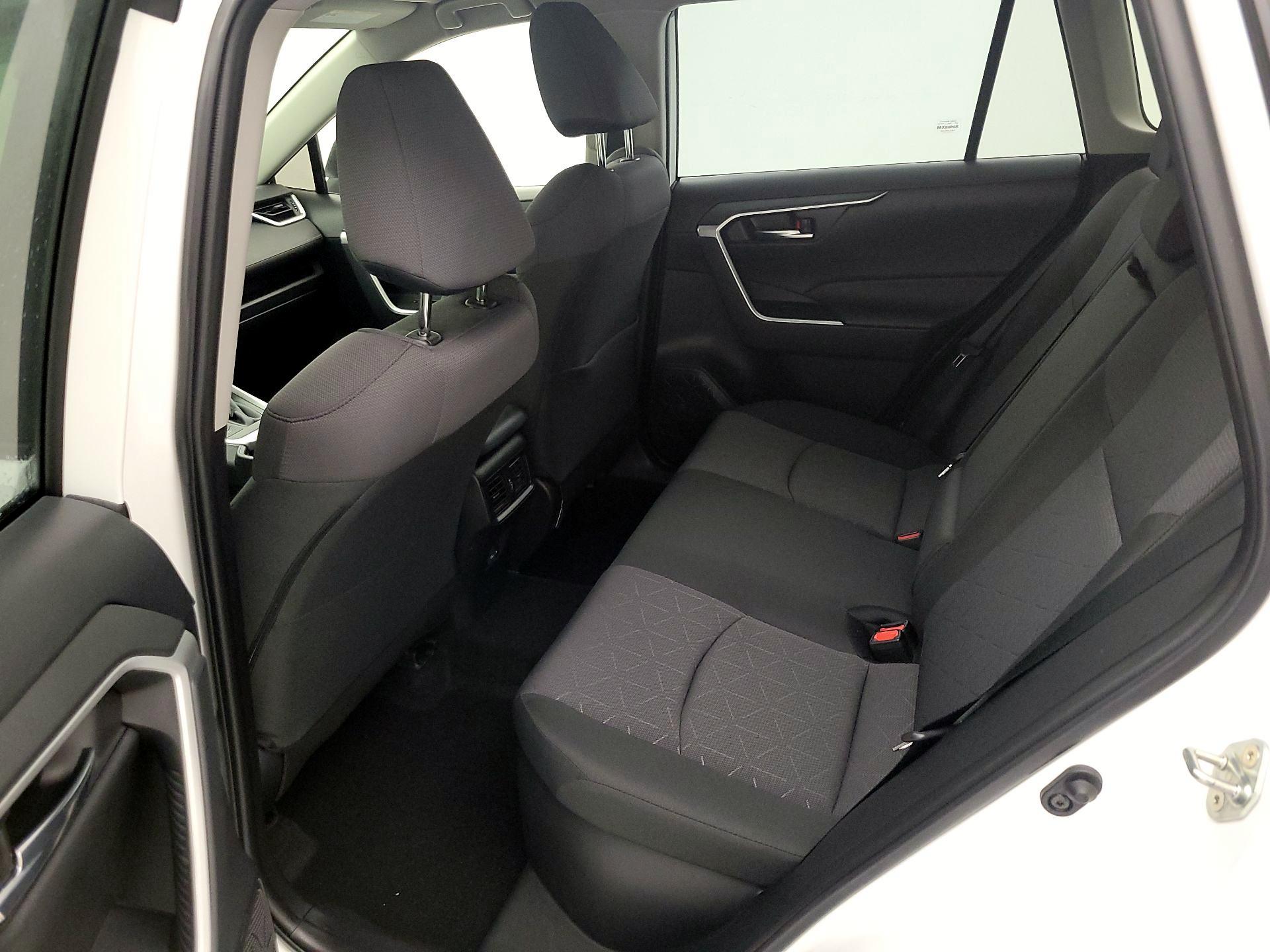 Thumbnail: 2025 Toyota RAV4 - 19