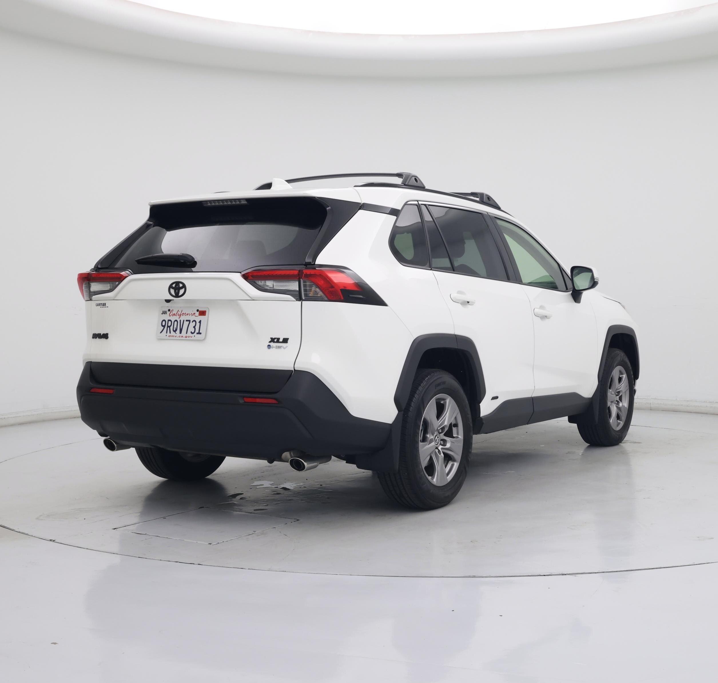 Thumbnail: 2025 Toyota RAV4 - 8