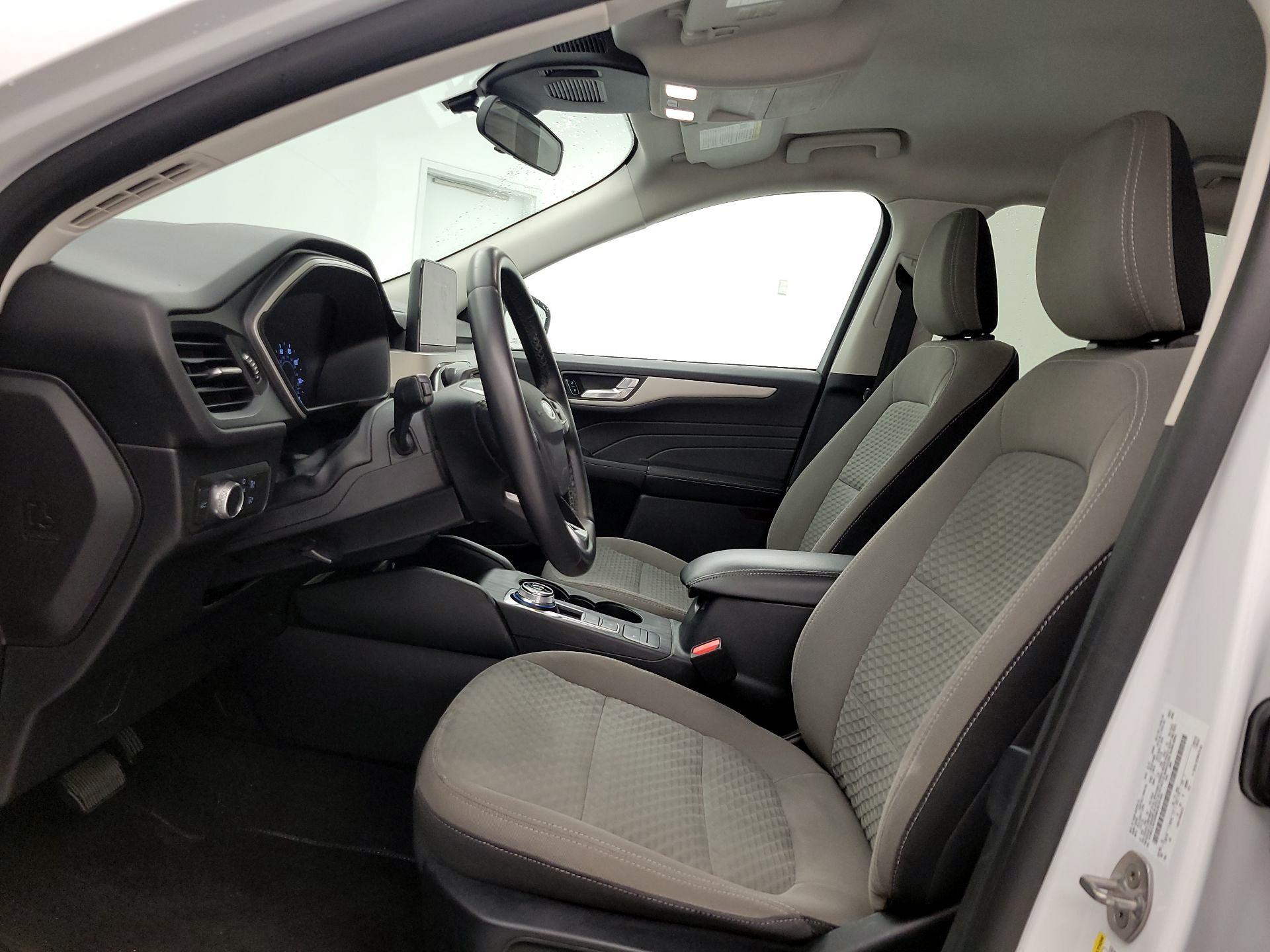 Thumbnail: 2021 Ford Escape - 11