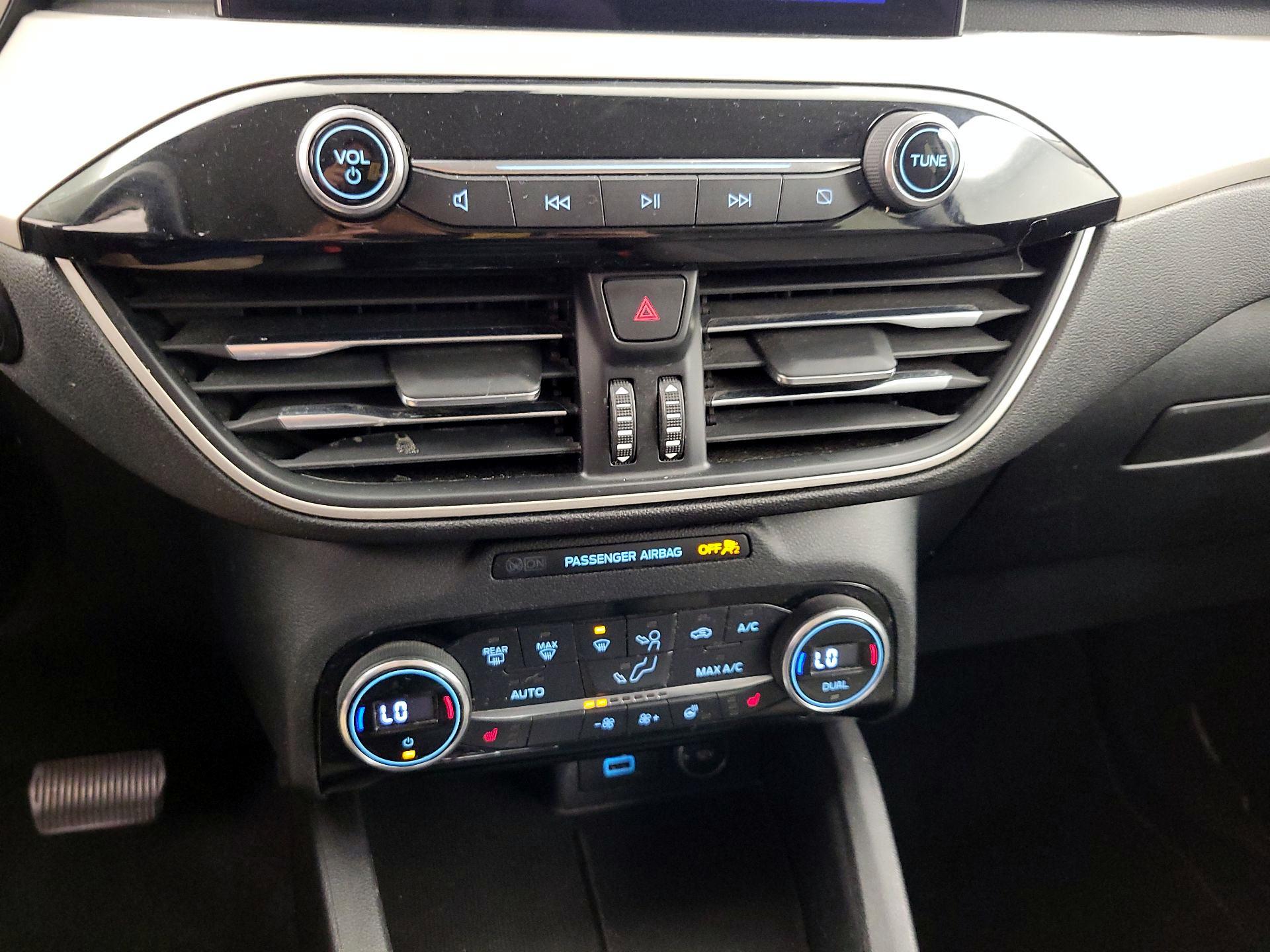 Thumbnail: 2021 Ford Escape - 17