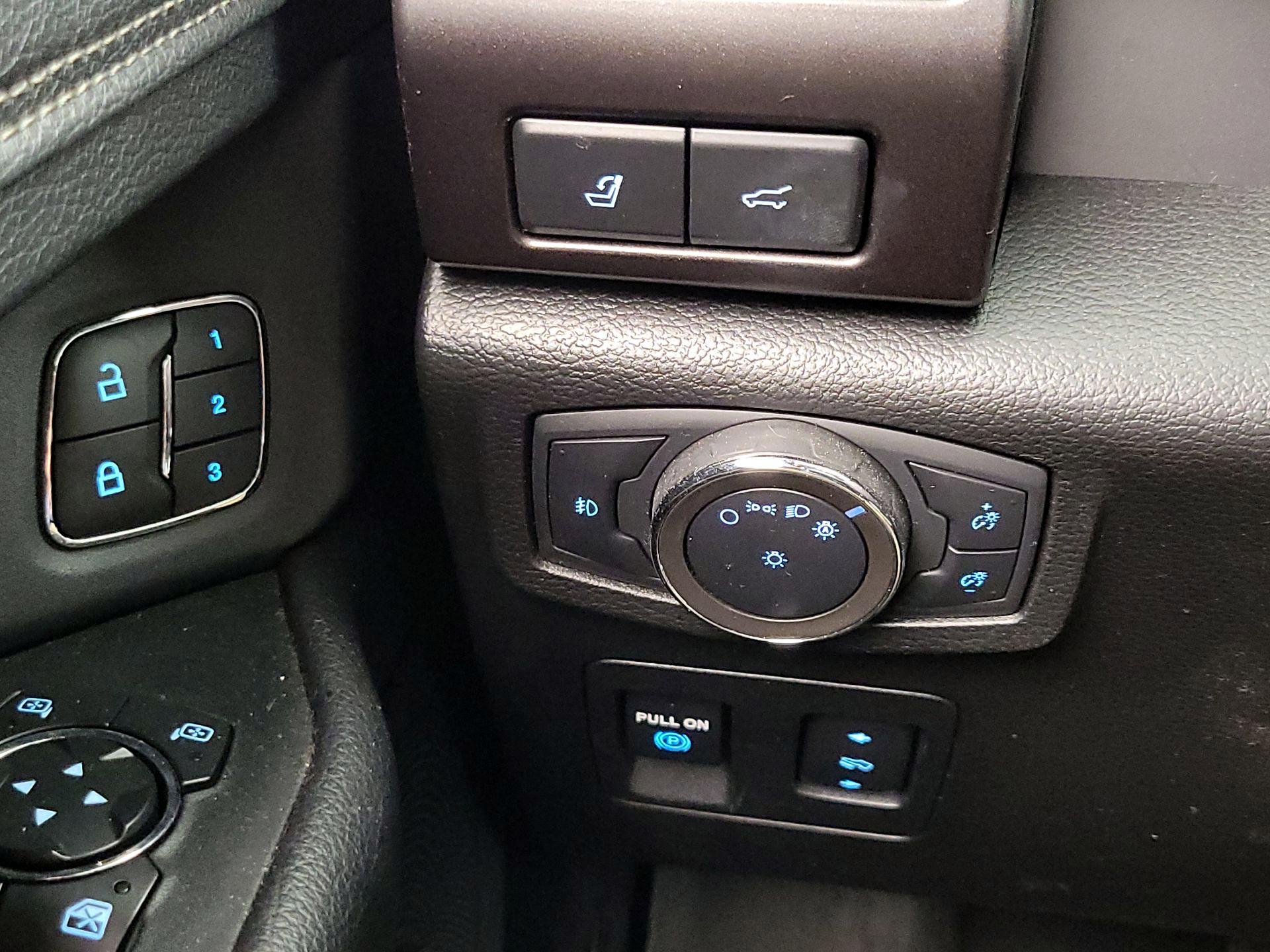 Thumbnail: 2020 Ford Expedition - 13