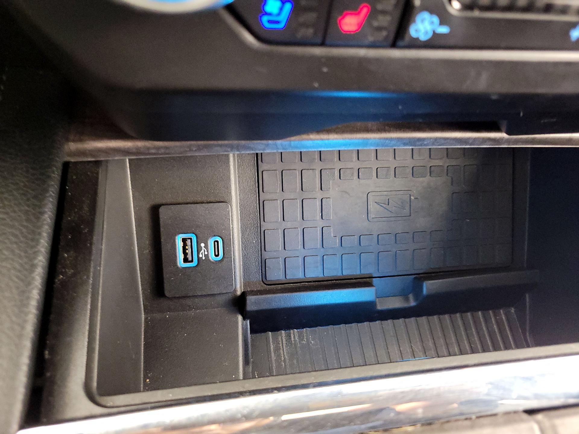 Thumbnail: 2020 Ford Expedition - 19