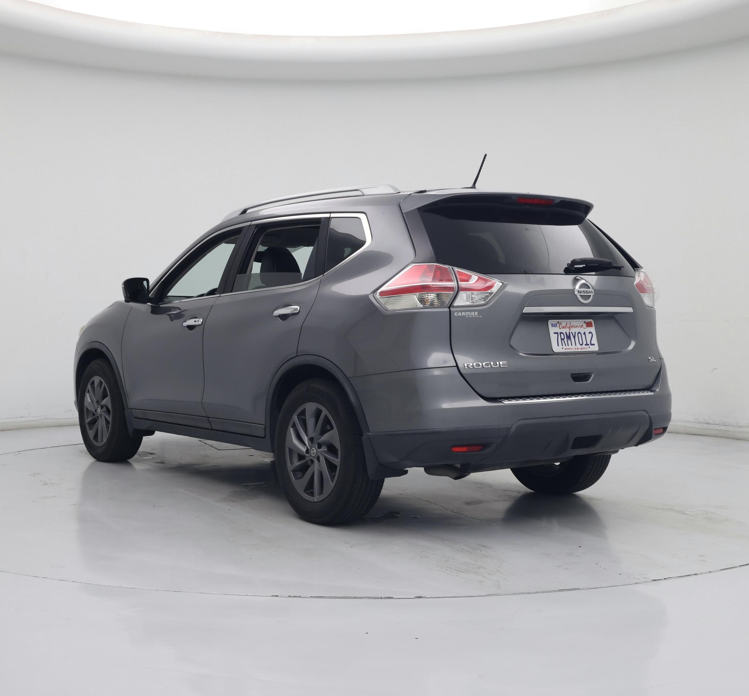 Thumbnail: 2016 Nissan Rogue - 2