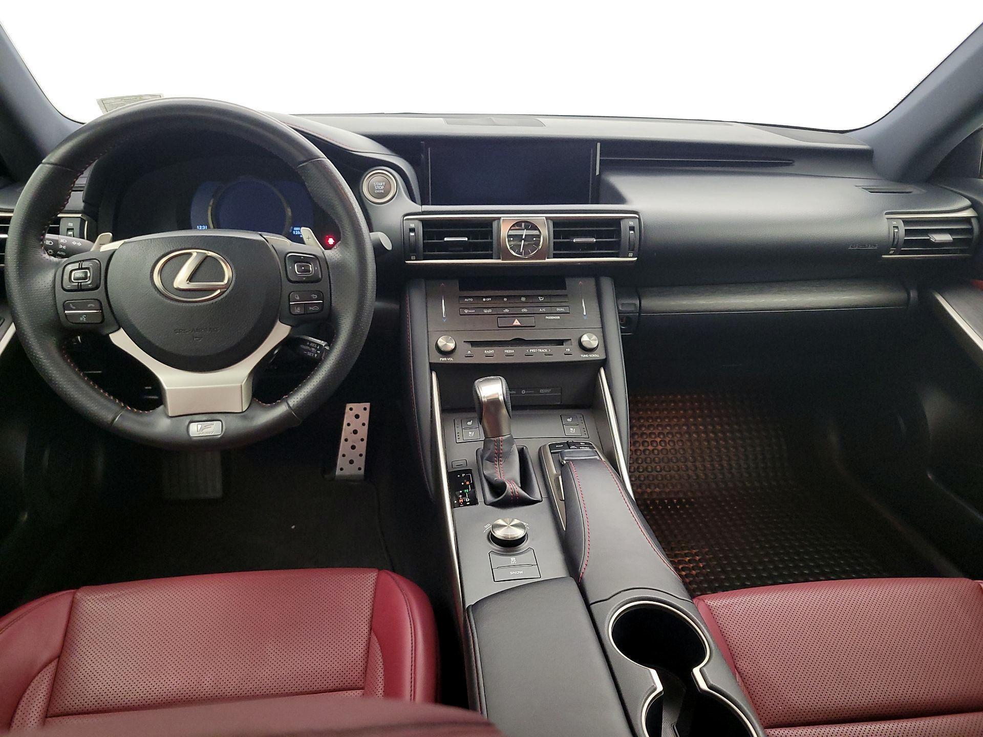 Thumbnail: 2019 Lexus IS - 9