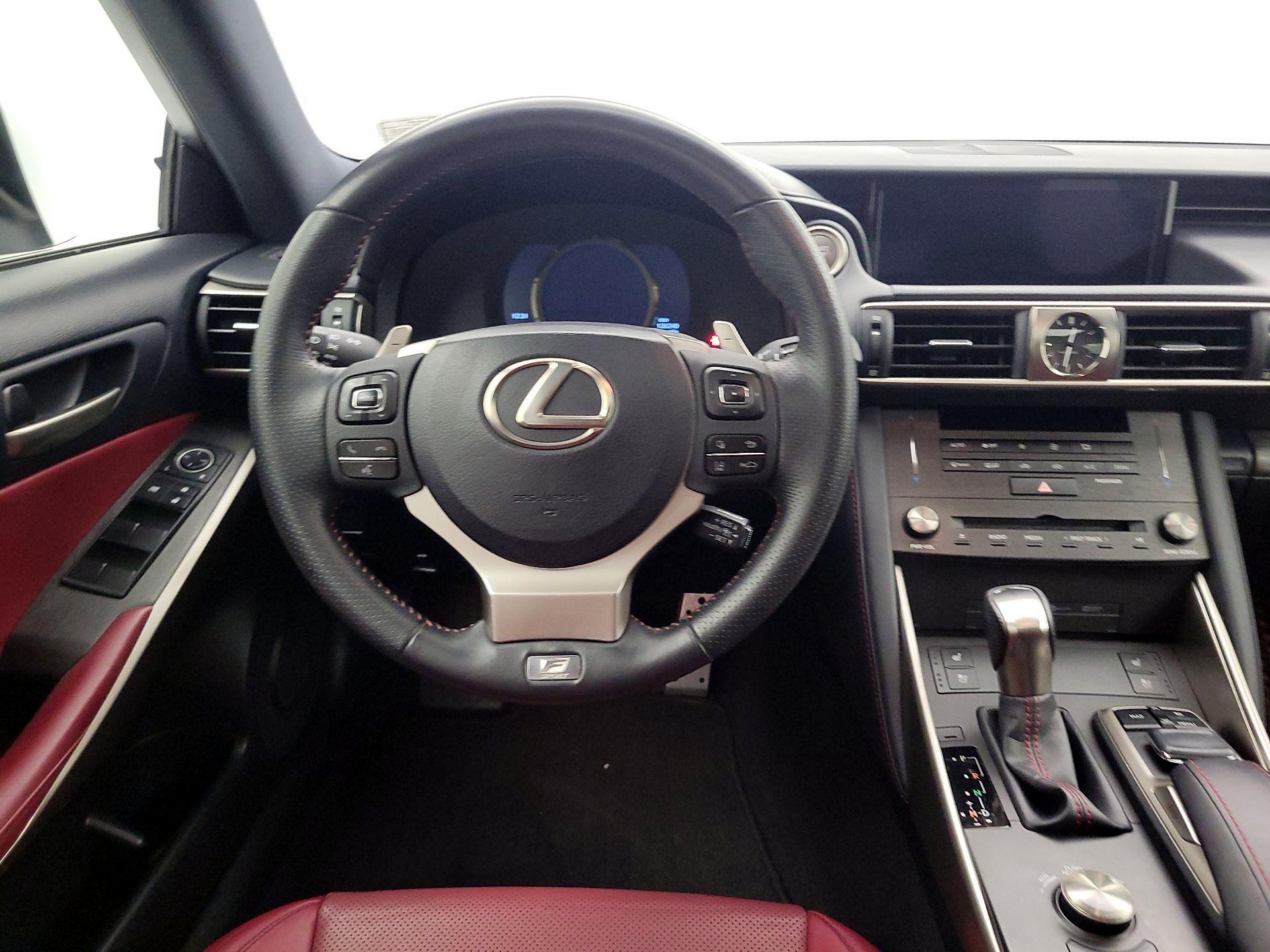 Thumbnail: 2019 Lexus IS - 10