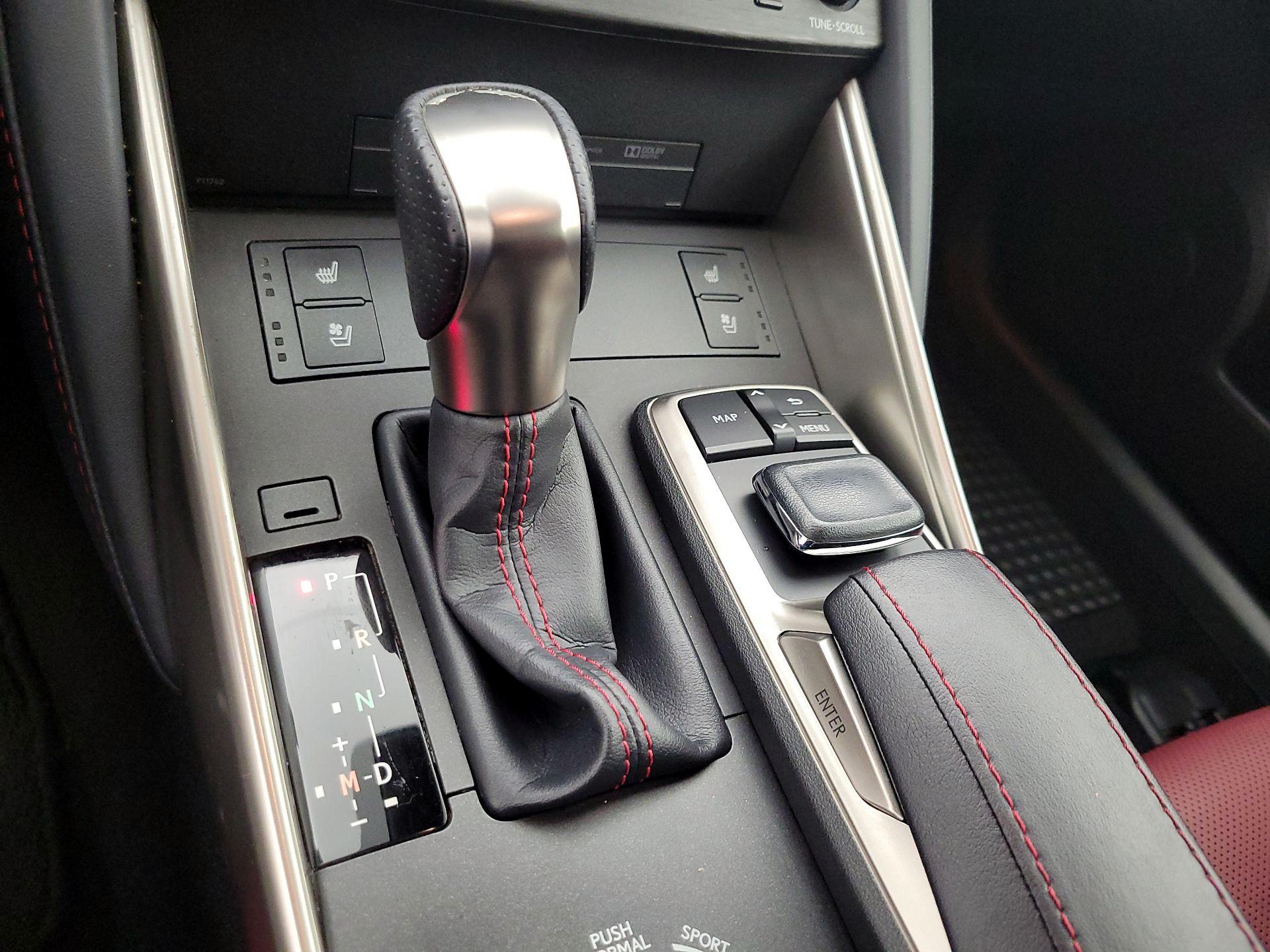 Thumbnail: 2019 Lexus IS - 18