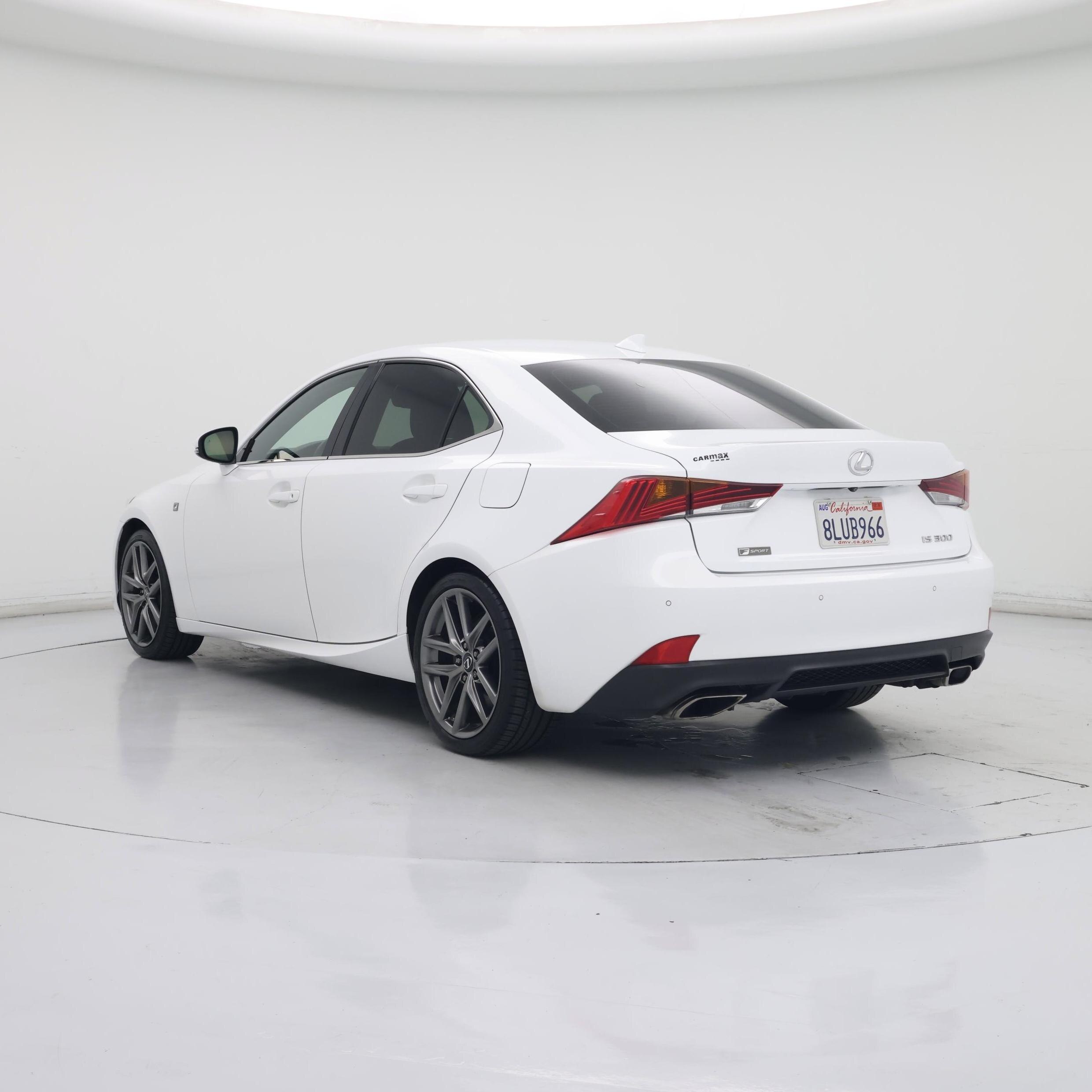 Thumbnail: 2019 Lexus IS - 2