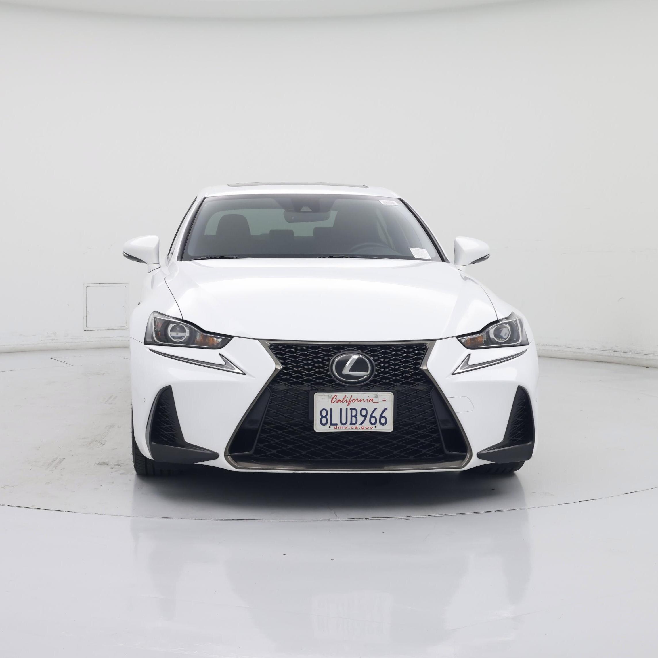 Thumbnail: 2019 Lexus IS - 5