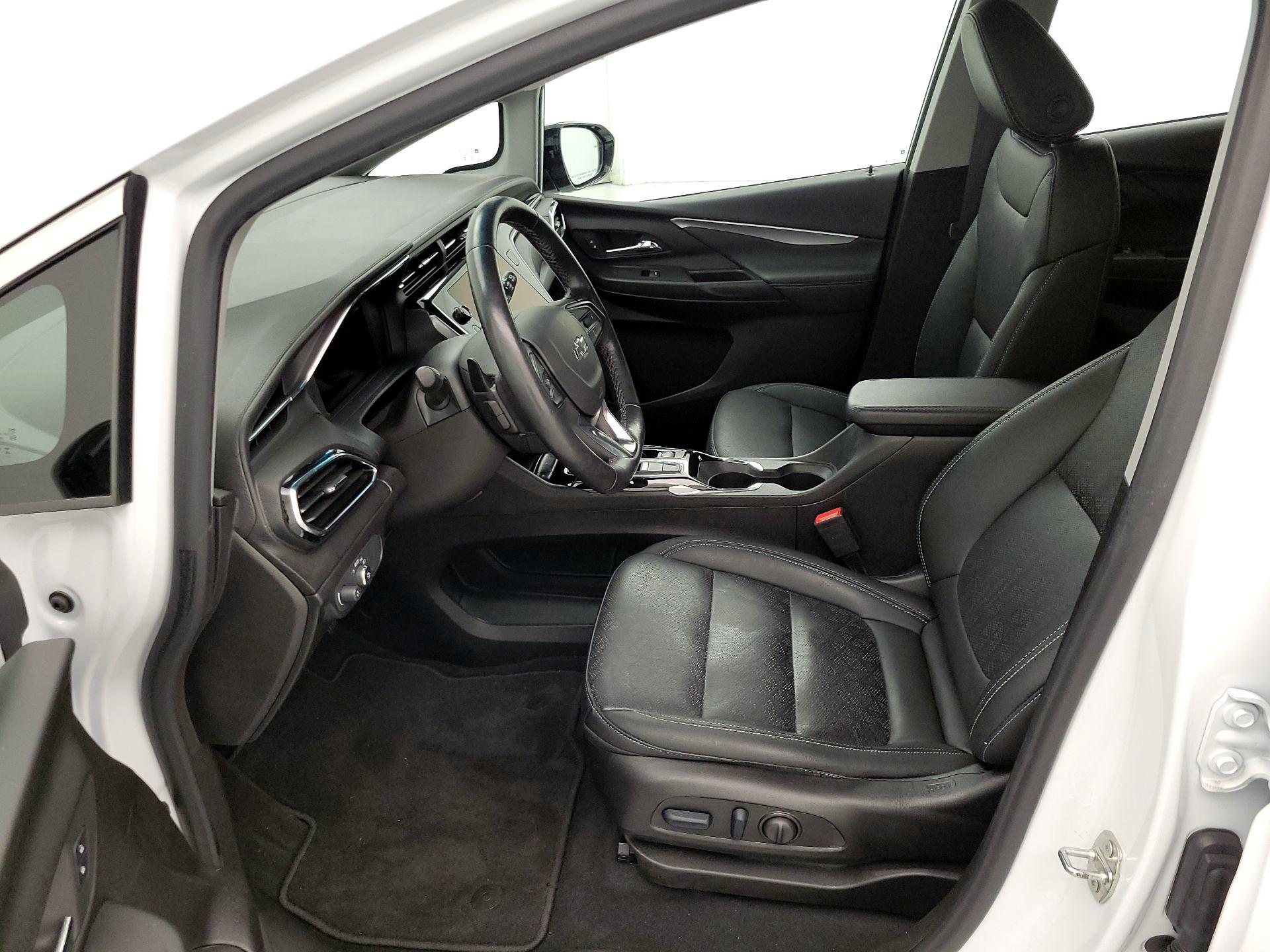 Thumbnail: 2023 Chevrolet Bolt EV - 11