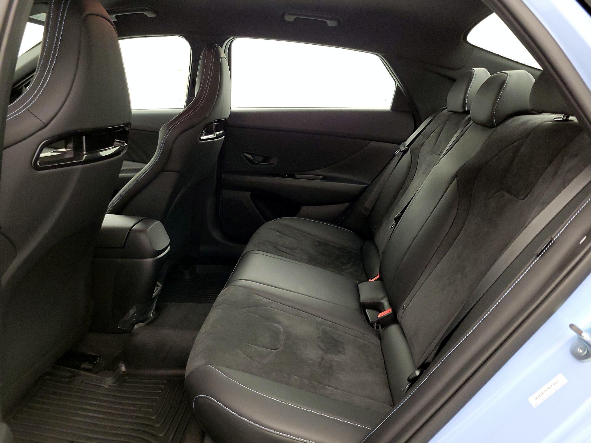 Thumbnail: 2025 Hyundai Elantra - 20