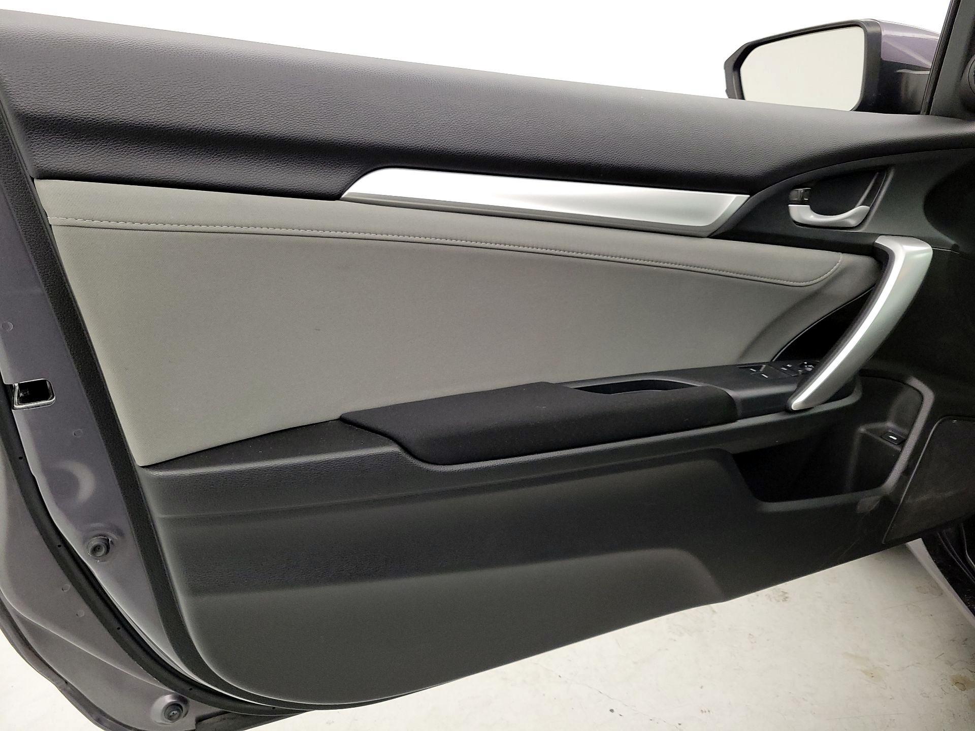 Thumbnail: 2017 Honda Civic - 12