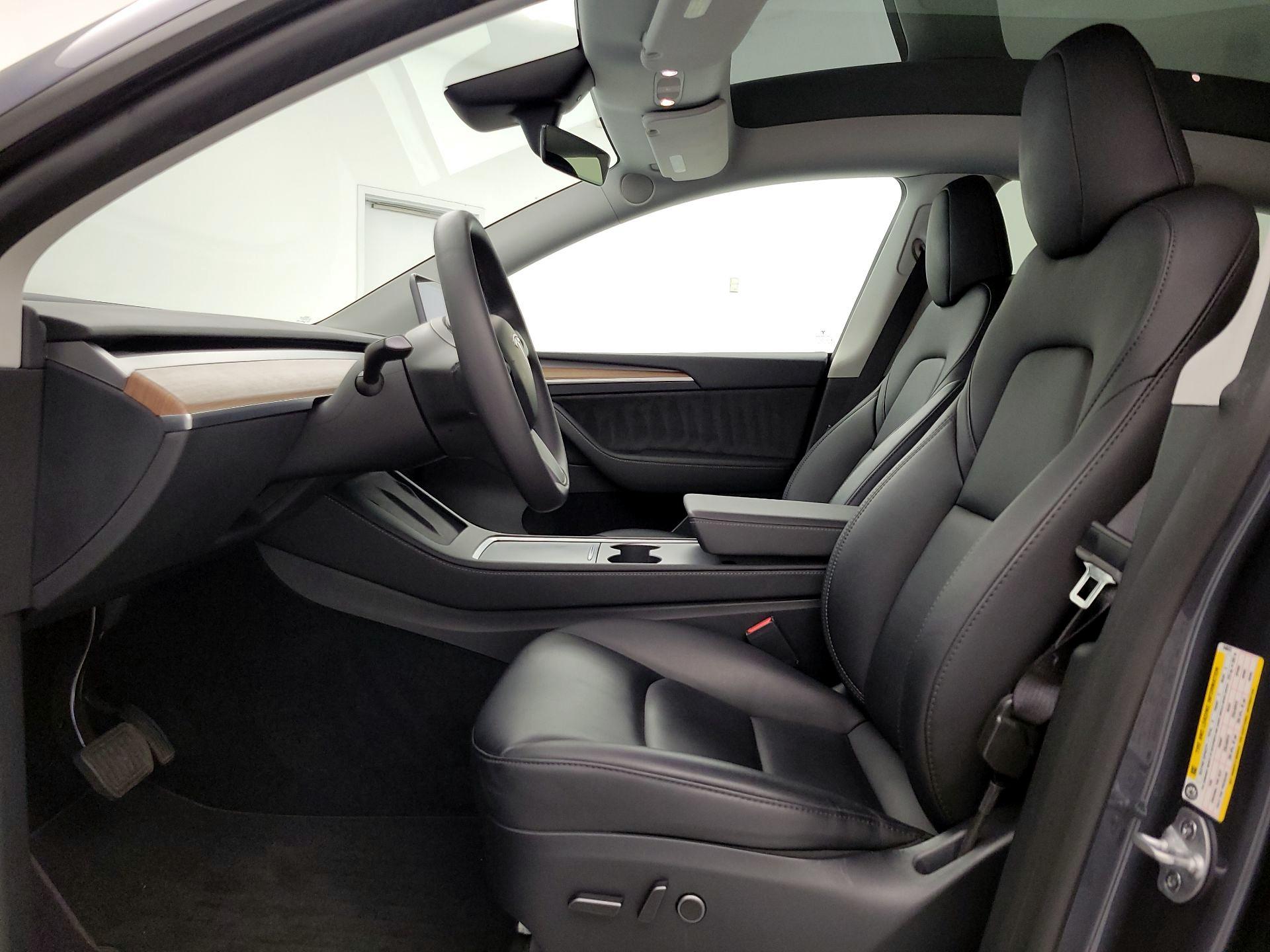 Thumbnail: 2023 Tesla Model Y - 11