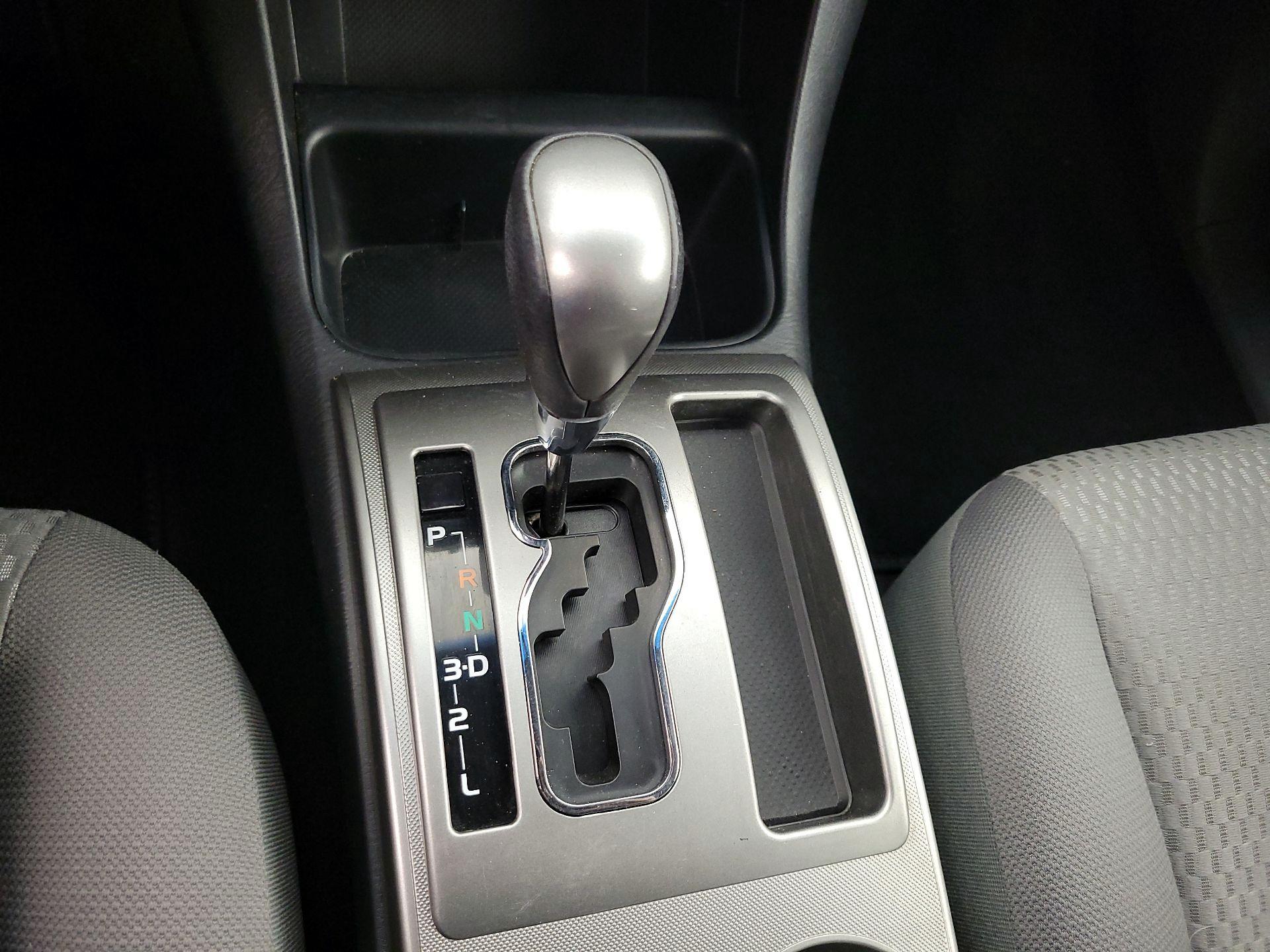 Thumbnail: 2015 Toyota Tacoma - 17