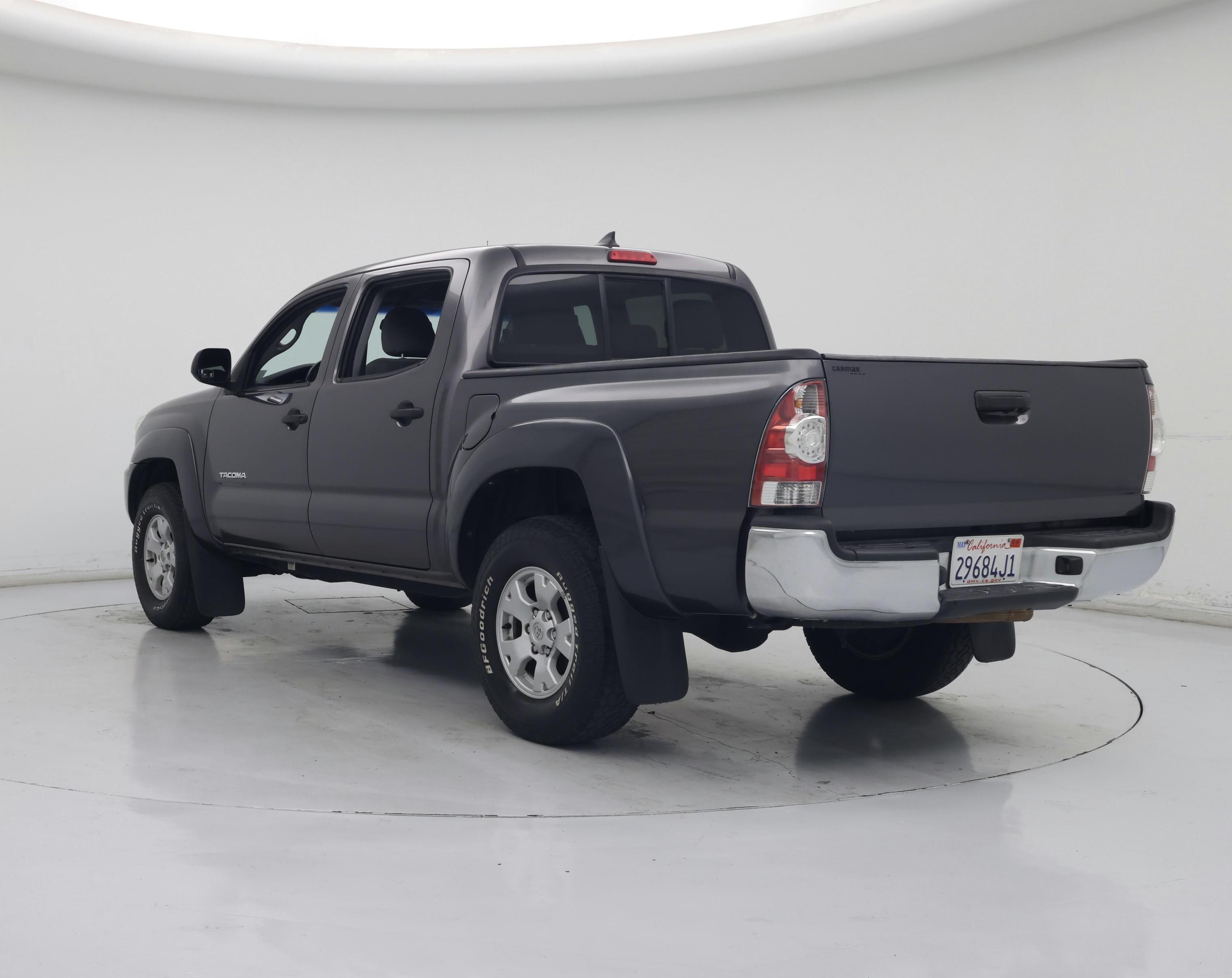 Thumbnail: 2015 Toyota Tacoma - 2