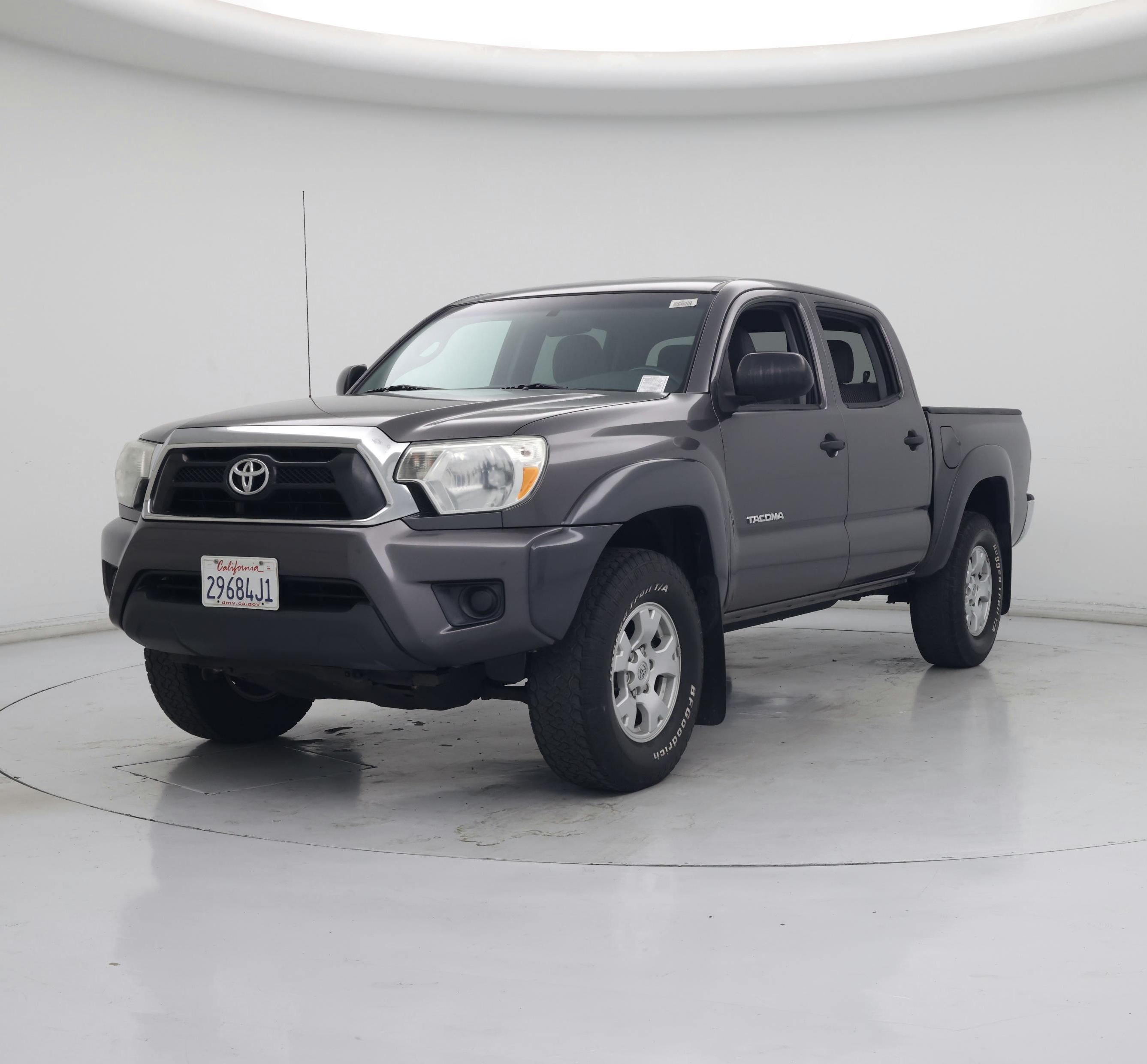 Thumbnail: 2015 Toyota Tacoma - 4
