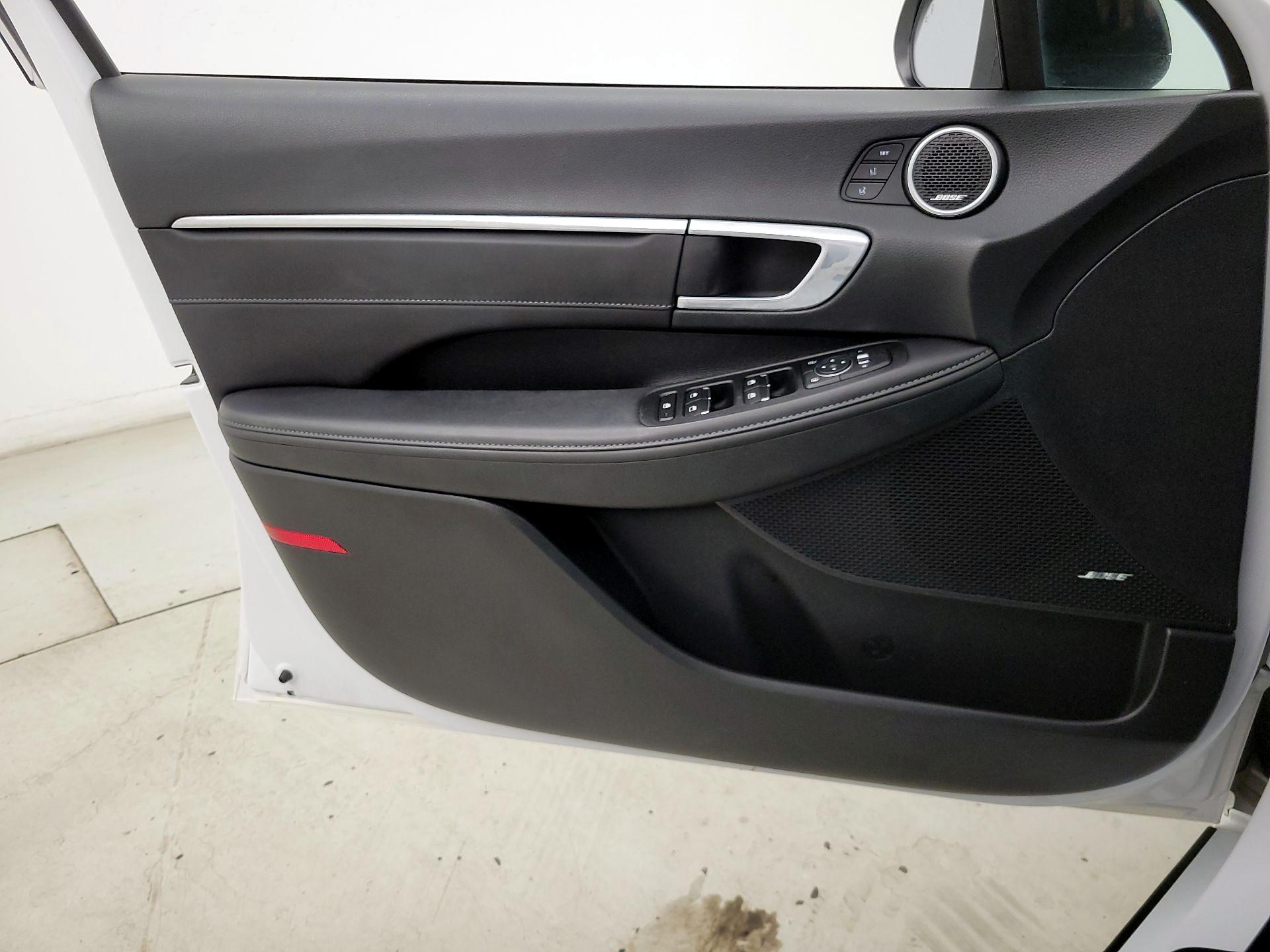 Thumbnail: 2023 Hyundai Sonata - 12