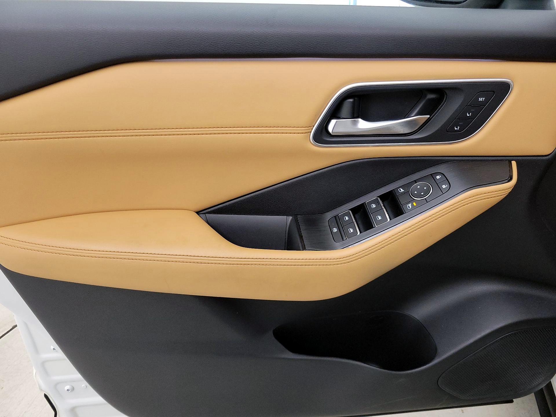 Thumbnail: 2023 Nissan Rogue - 12