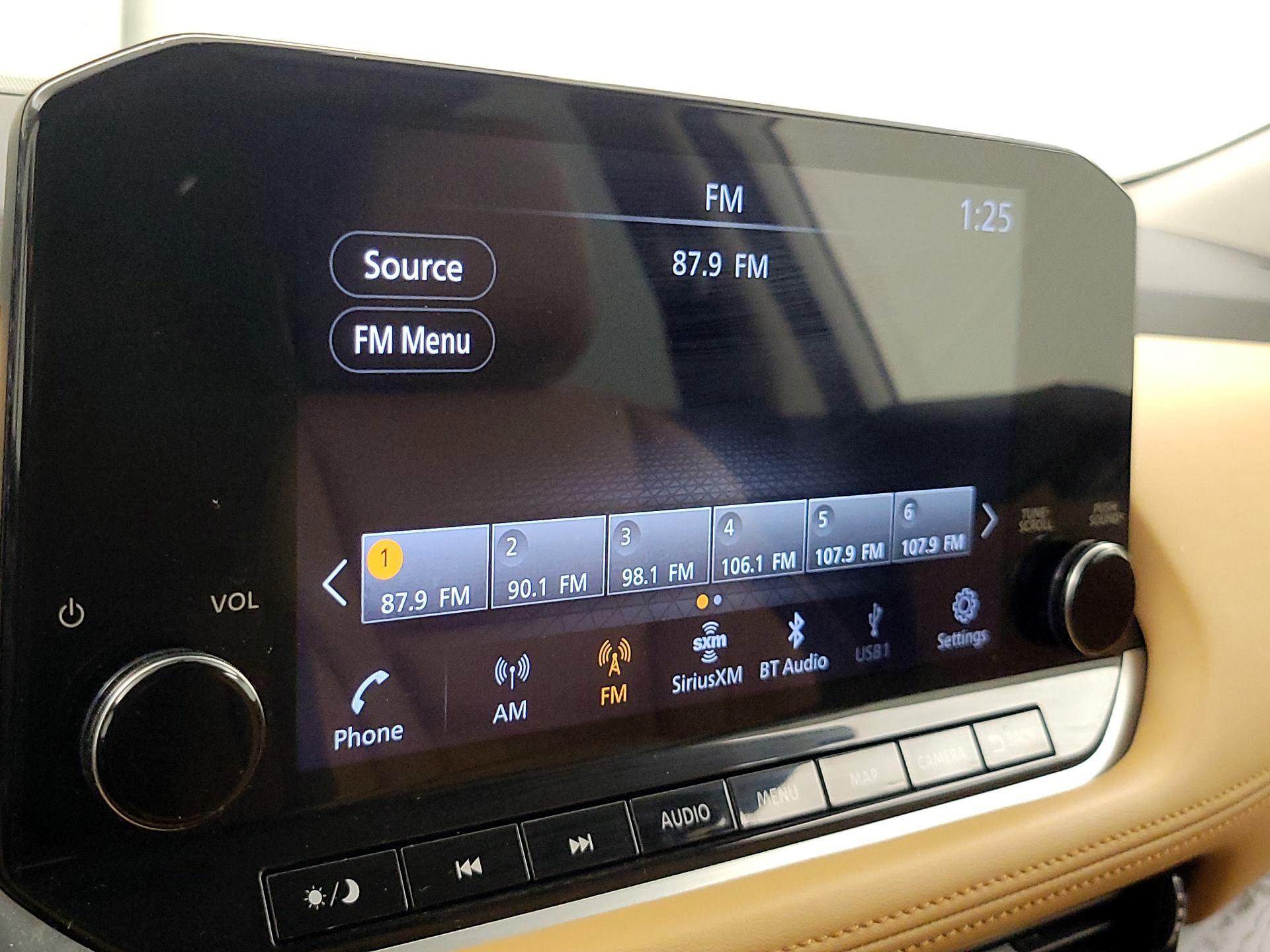 Thumbnail: 2023 Nissan Rogue - 15