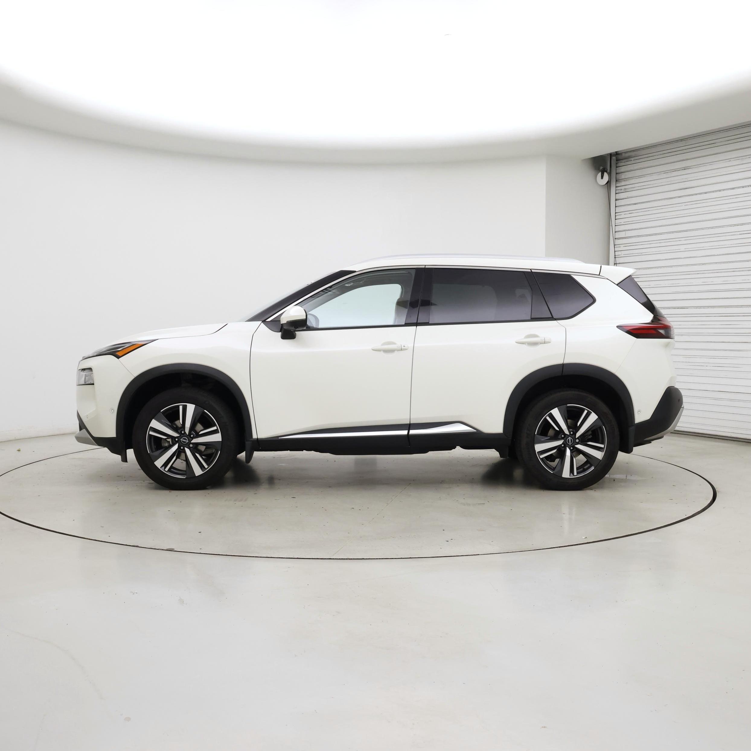 Thumbnail: 2023 Nissan Rogue - 3