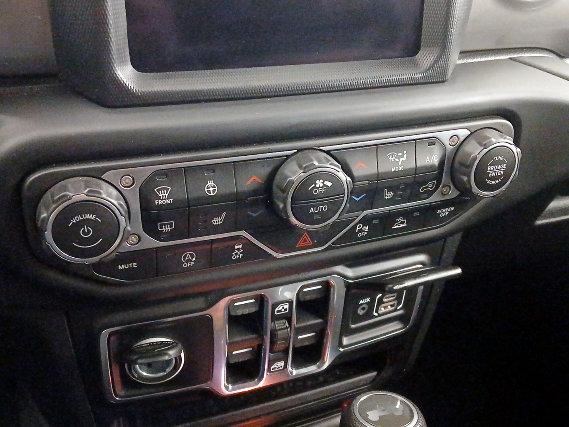 Thumbnail: 2021 Jeep Wrangler - 17