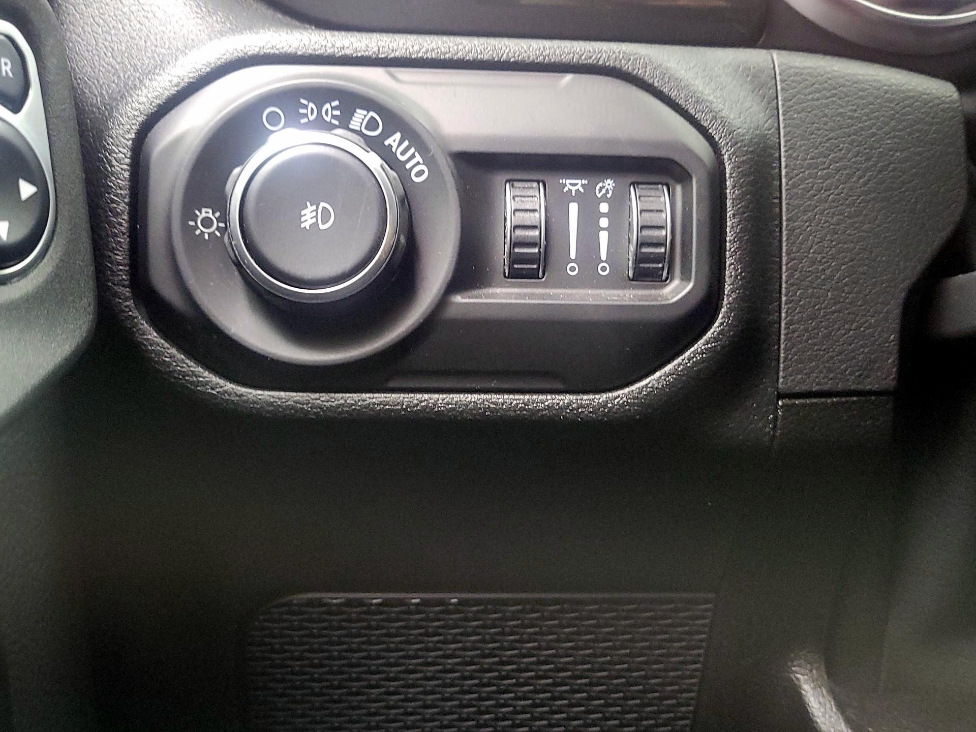 Thumbnail: 2020 Jeep Wrangler - 13